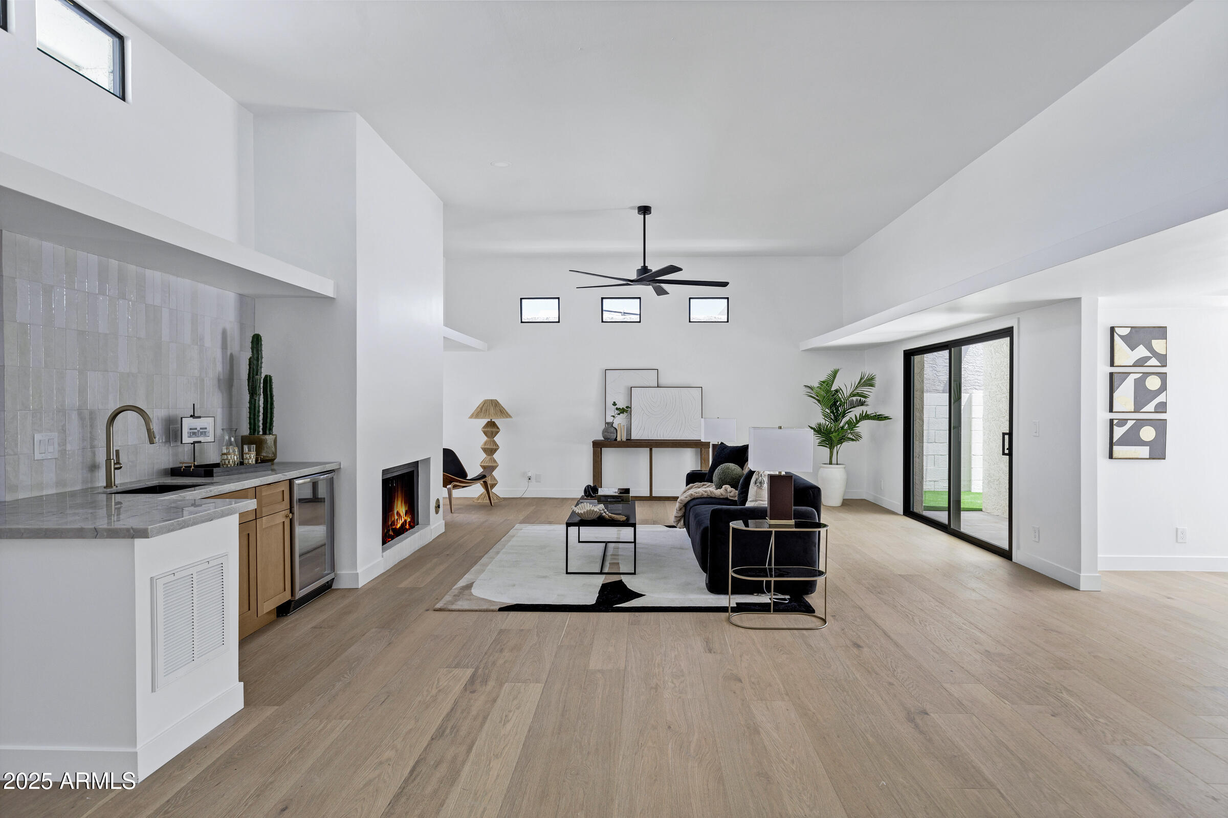 8019 E DEL TIMBRE Drive