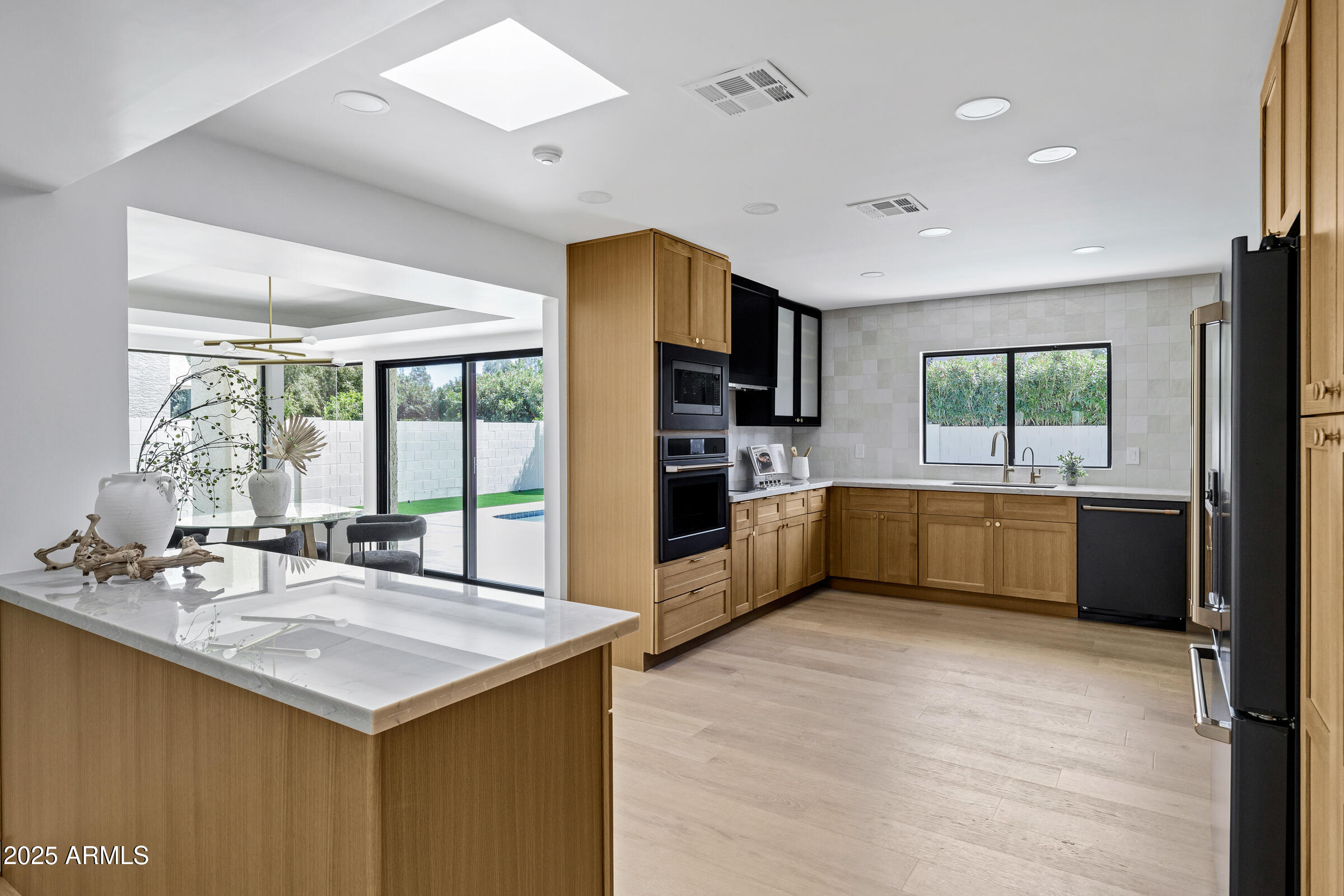 8019 E DEL TIMBRE Drive