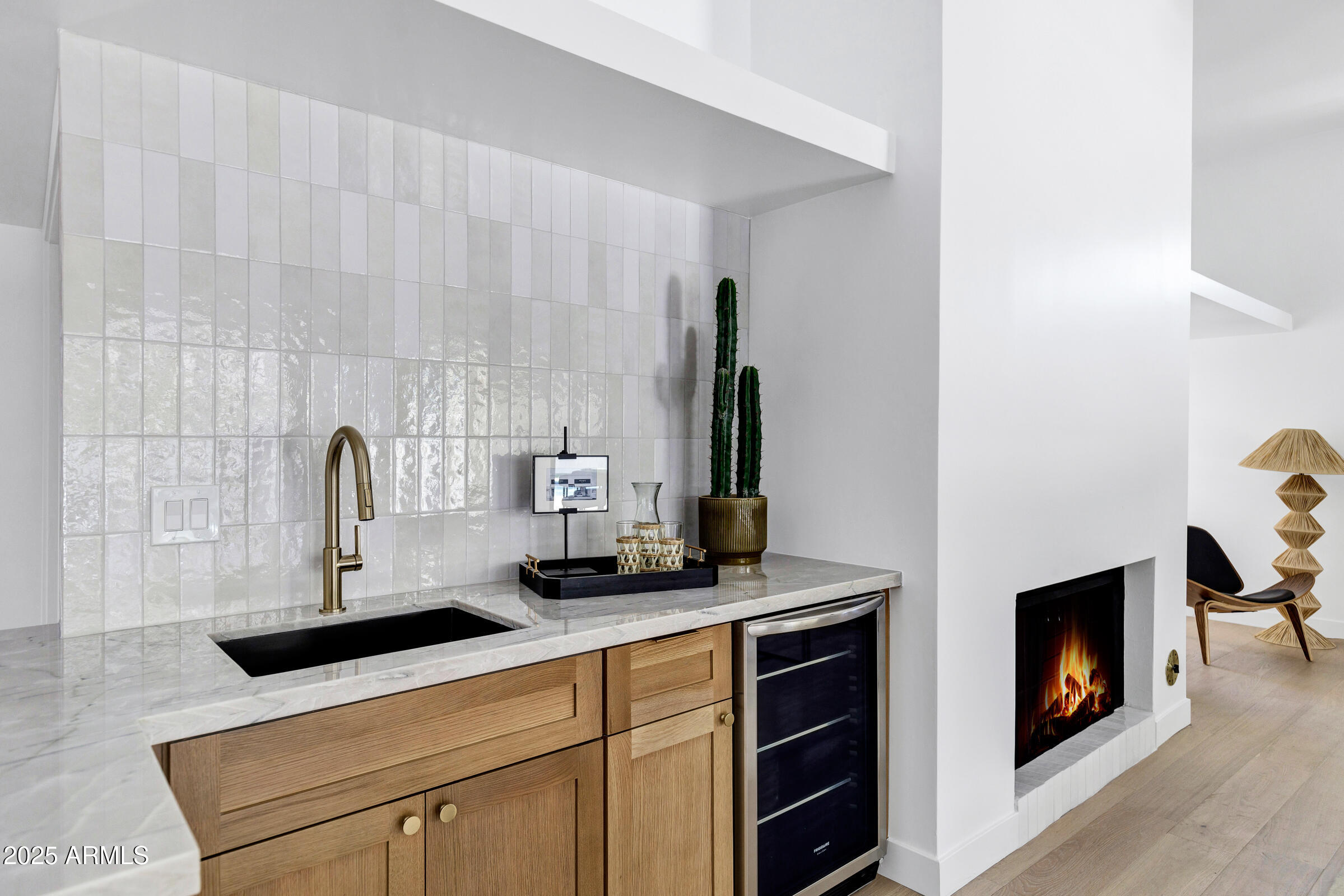 8019 E DEL TIMBRE Drive