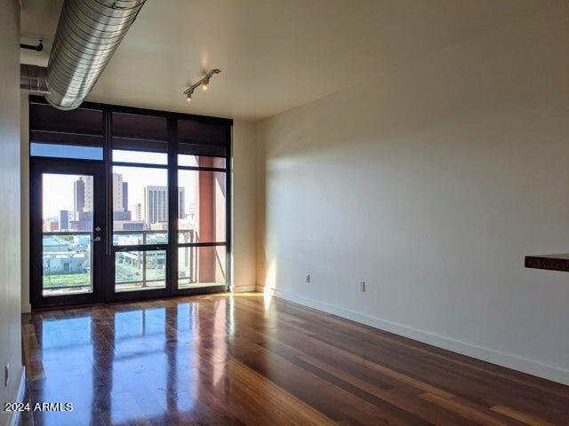 310 S 4TH Street, 802