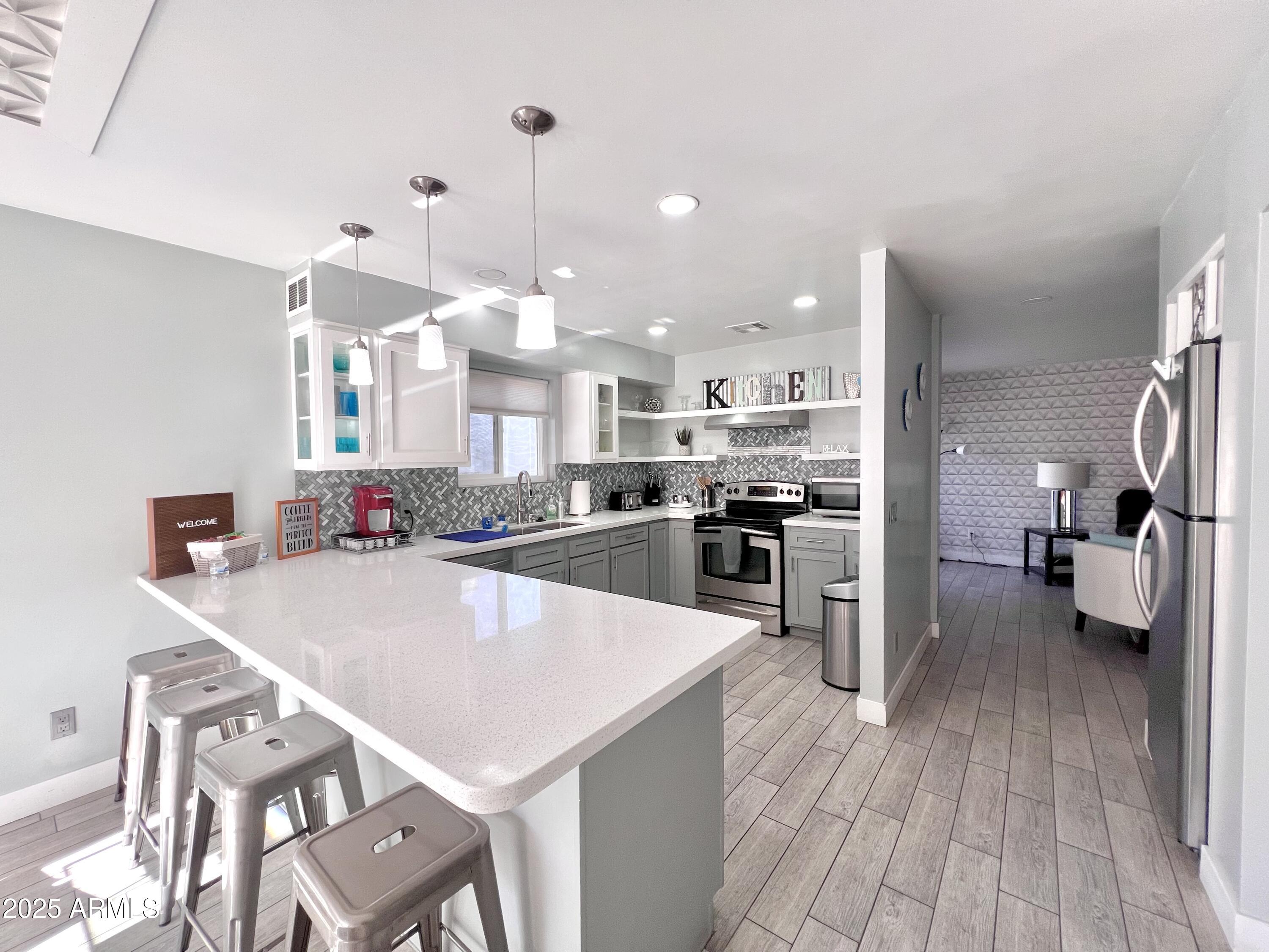 850 S RIVER Drive, 1085