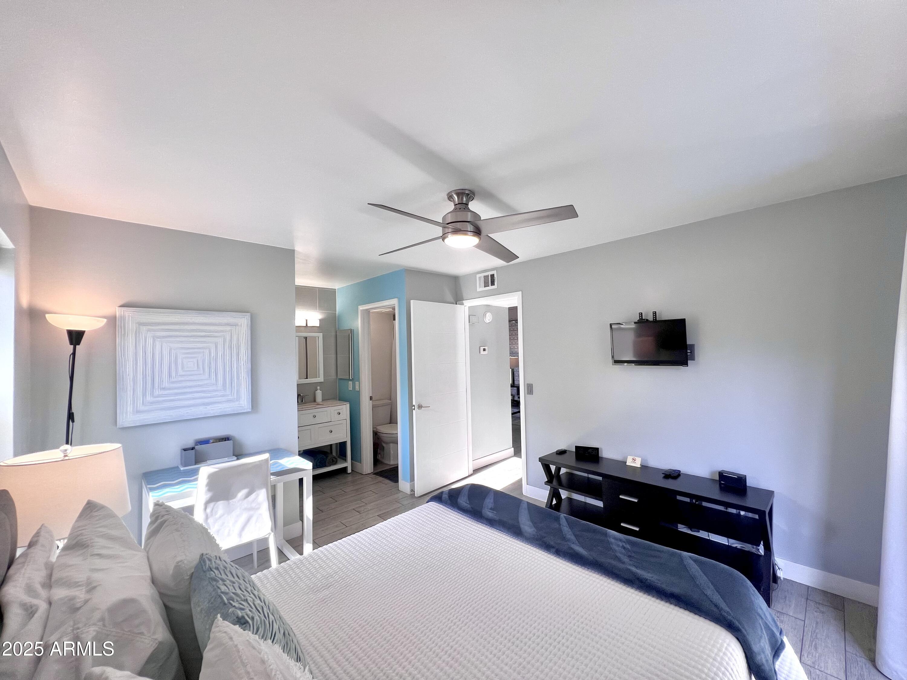 850 S RIVER Drive, 1085