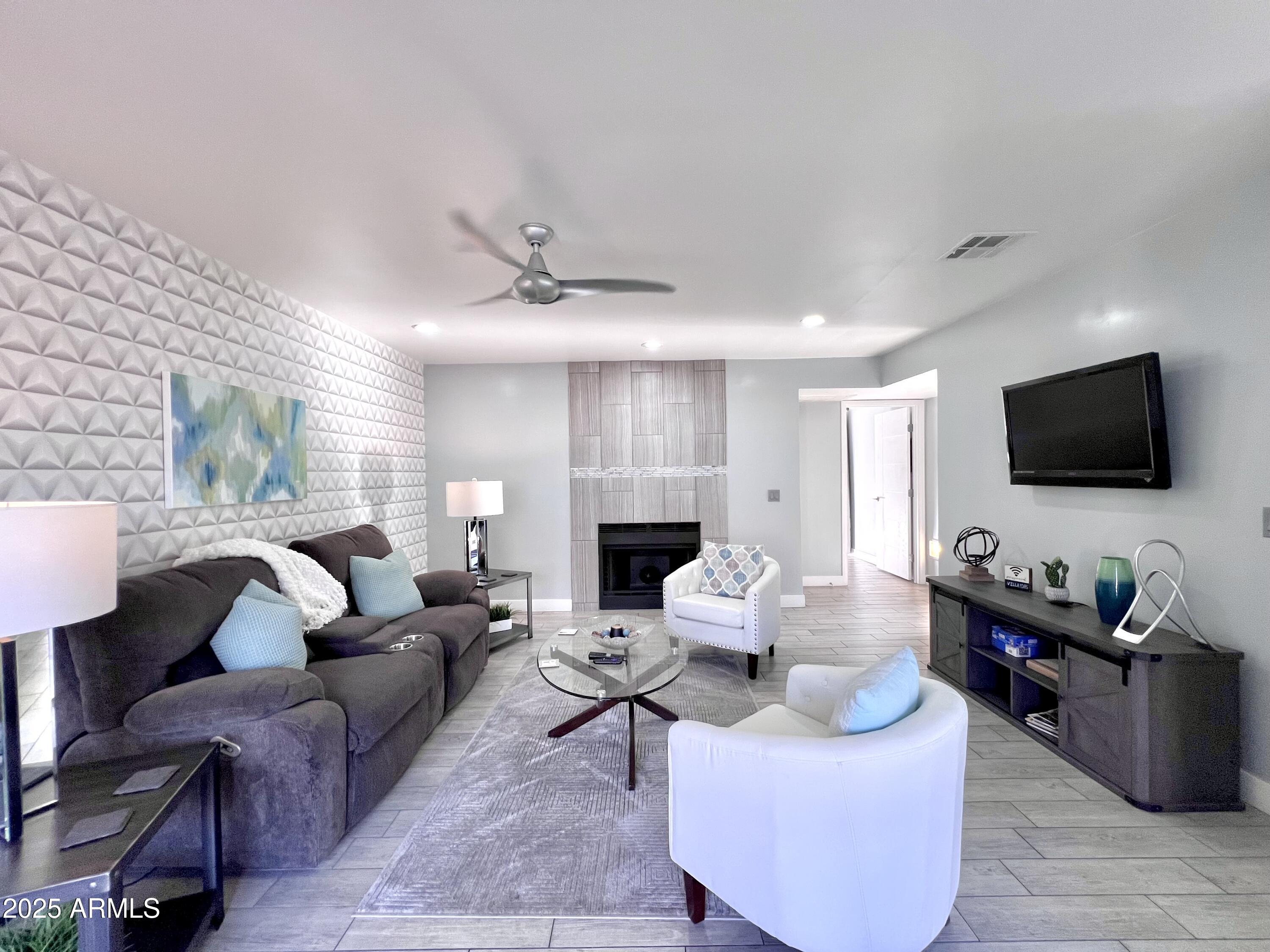 850 S RIVER Drive, 1085