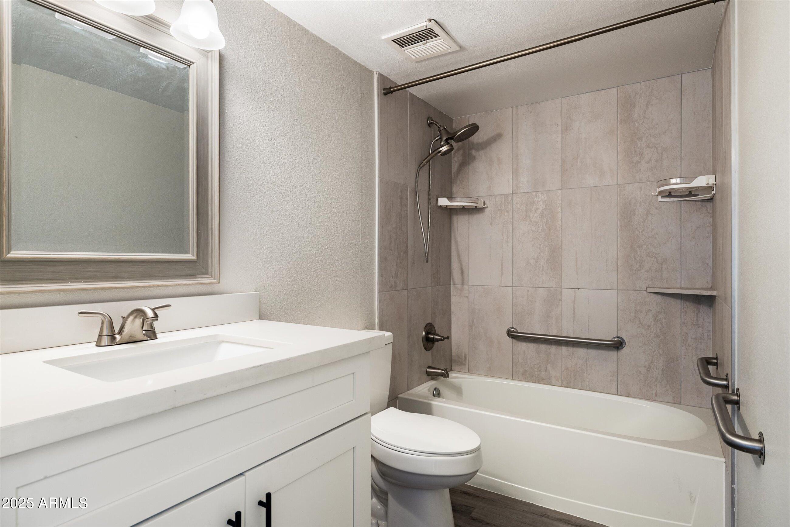 7920 E CAMELBACK Road, 110