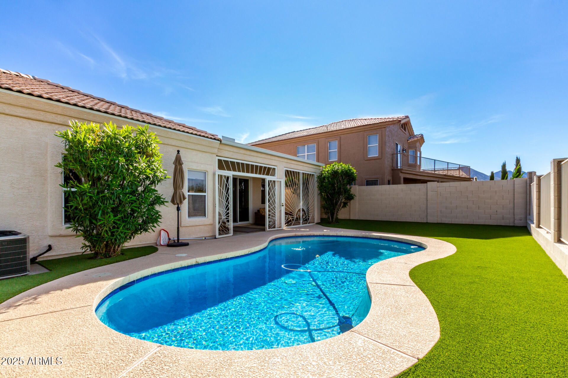 16032 E GLENVIEW Drive