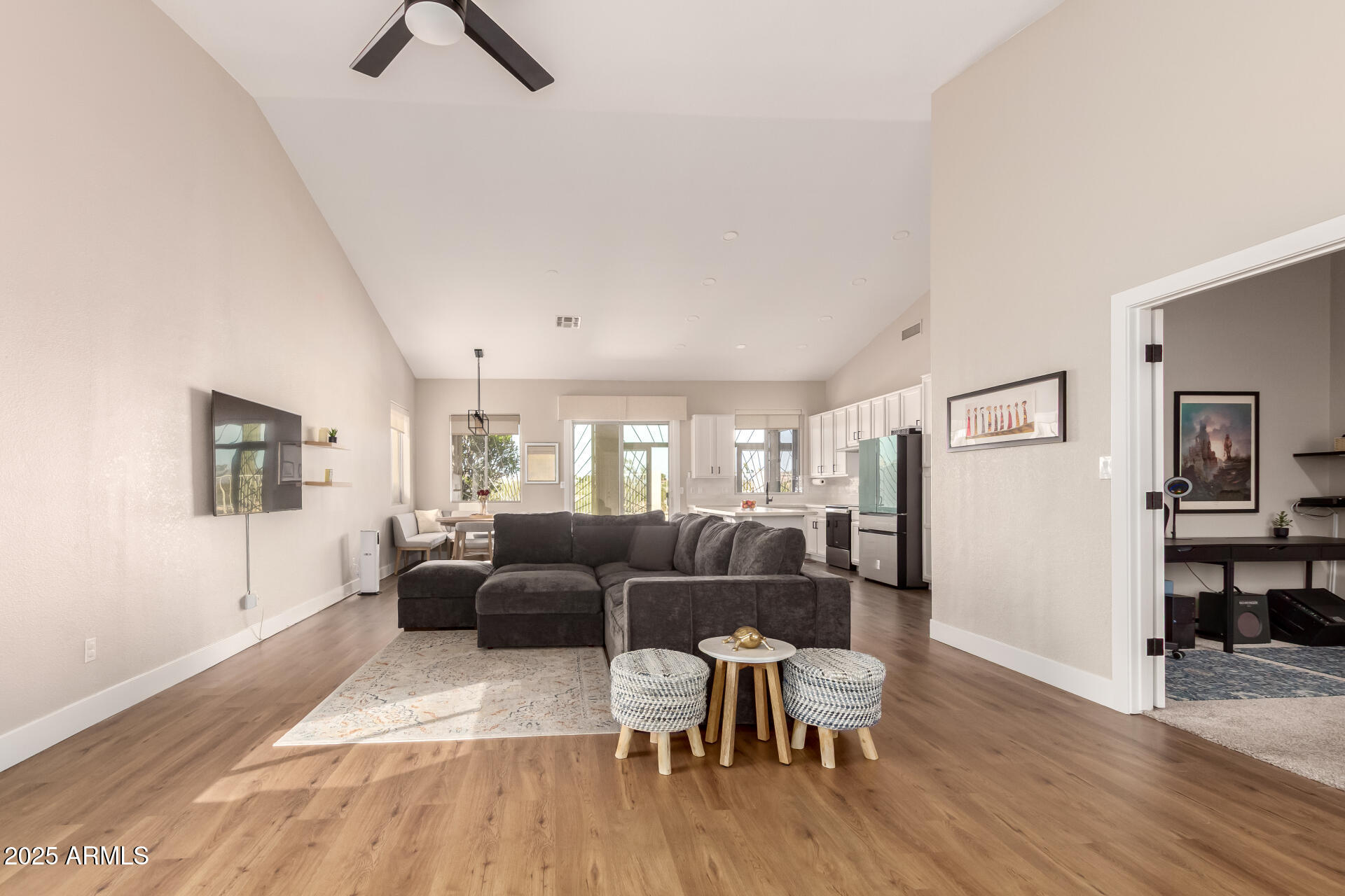 16032 E GLENVIEW Drive