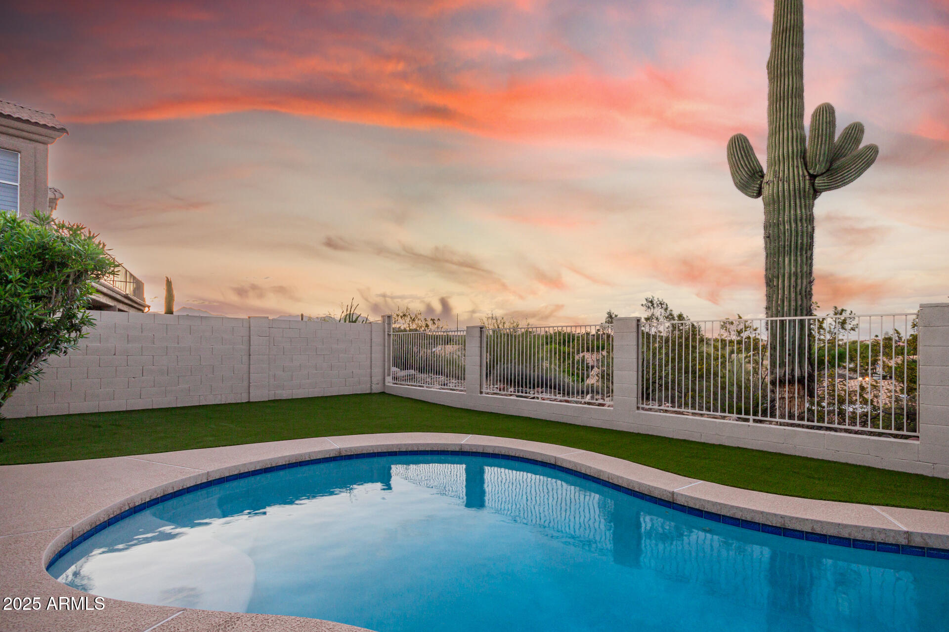 16032 E GLENVIEW Drive