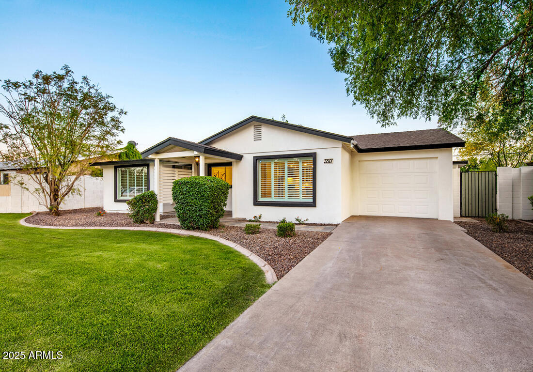 3517 E MONTEROSA Street