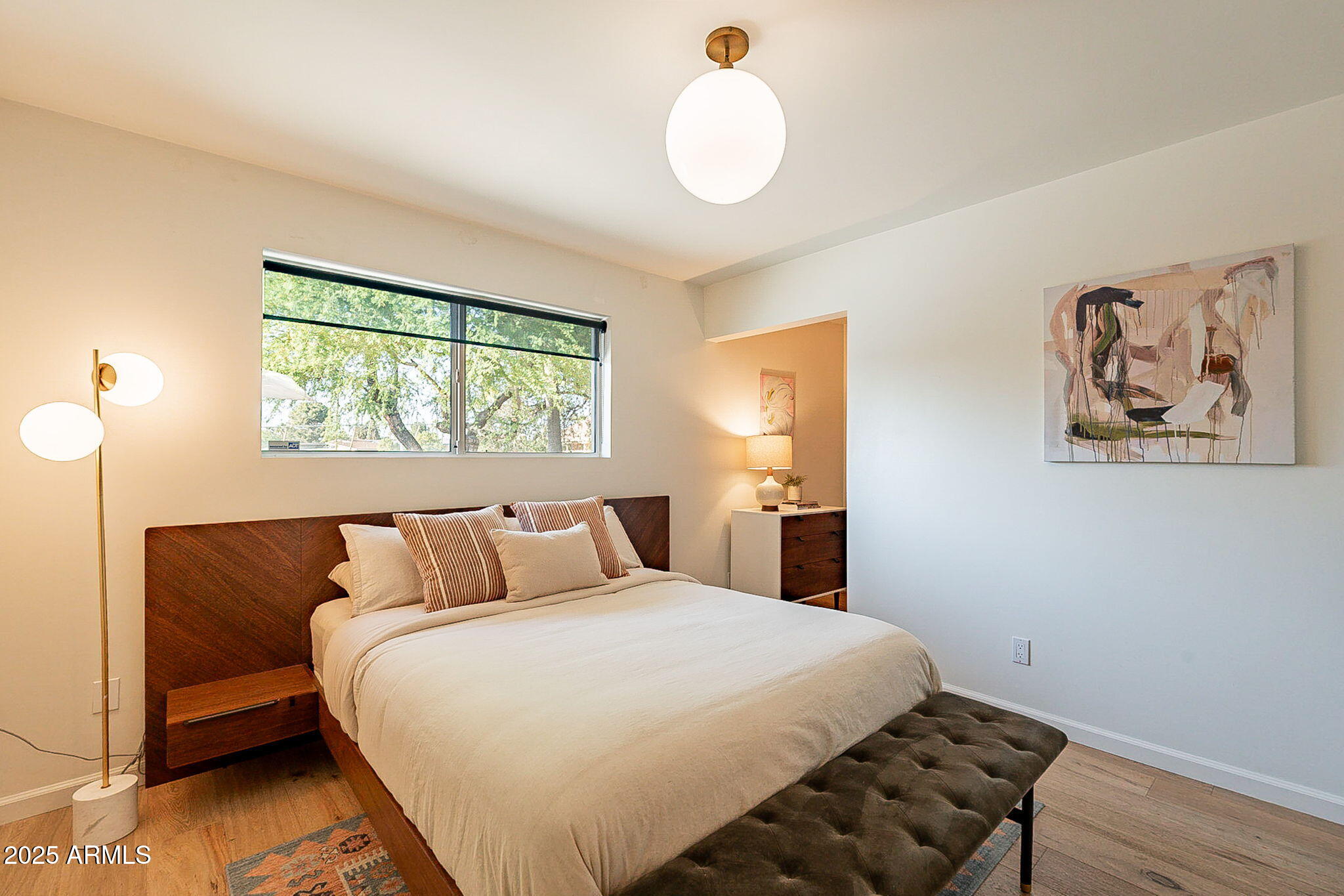 20 W Canterbury Lane