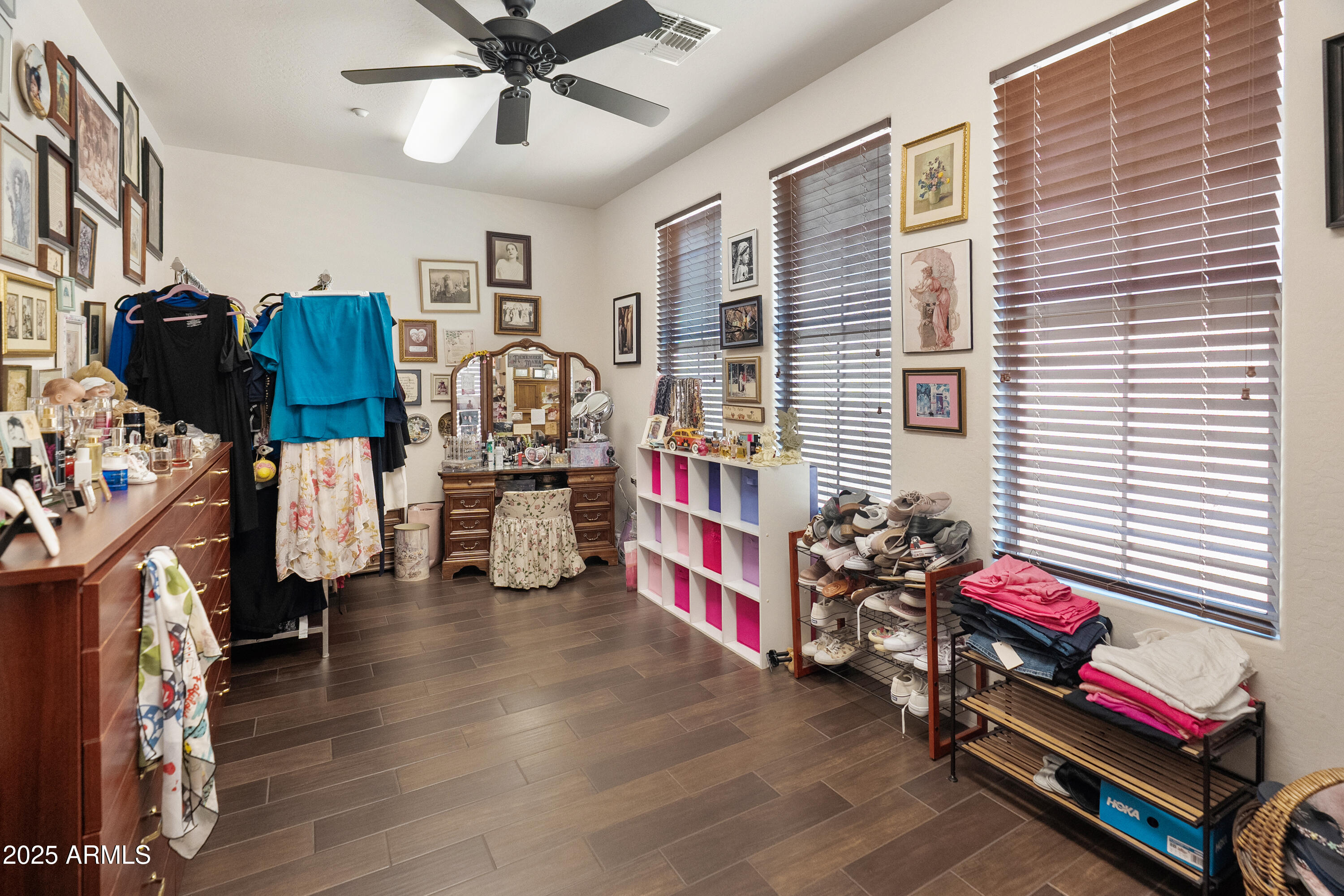 9249 E Desert Arroyos Street