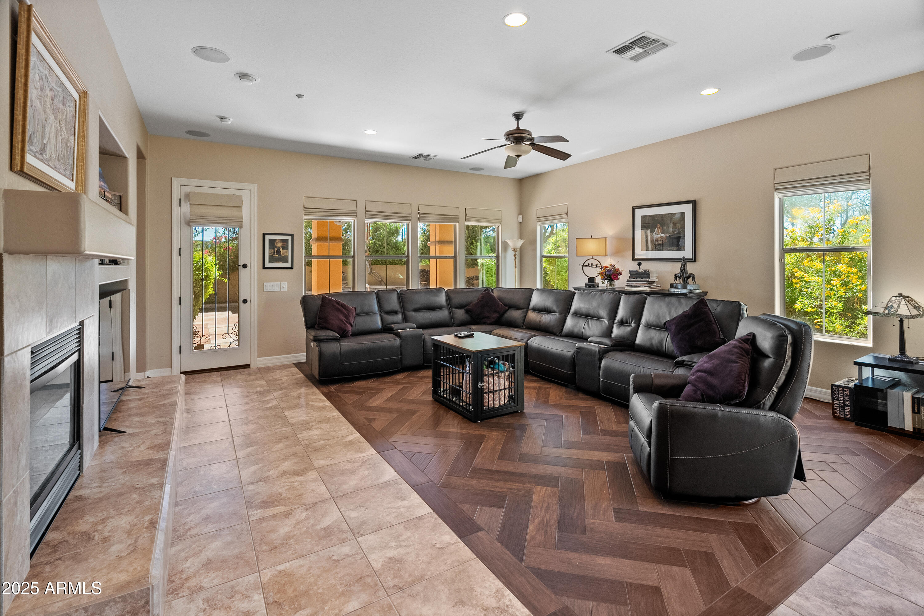 9249 E Desert Arroyos Street