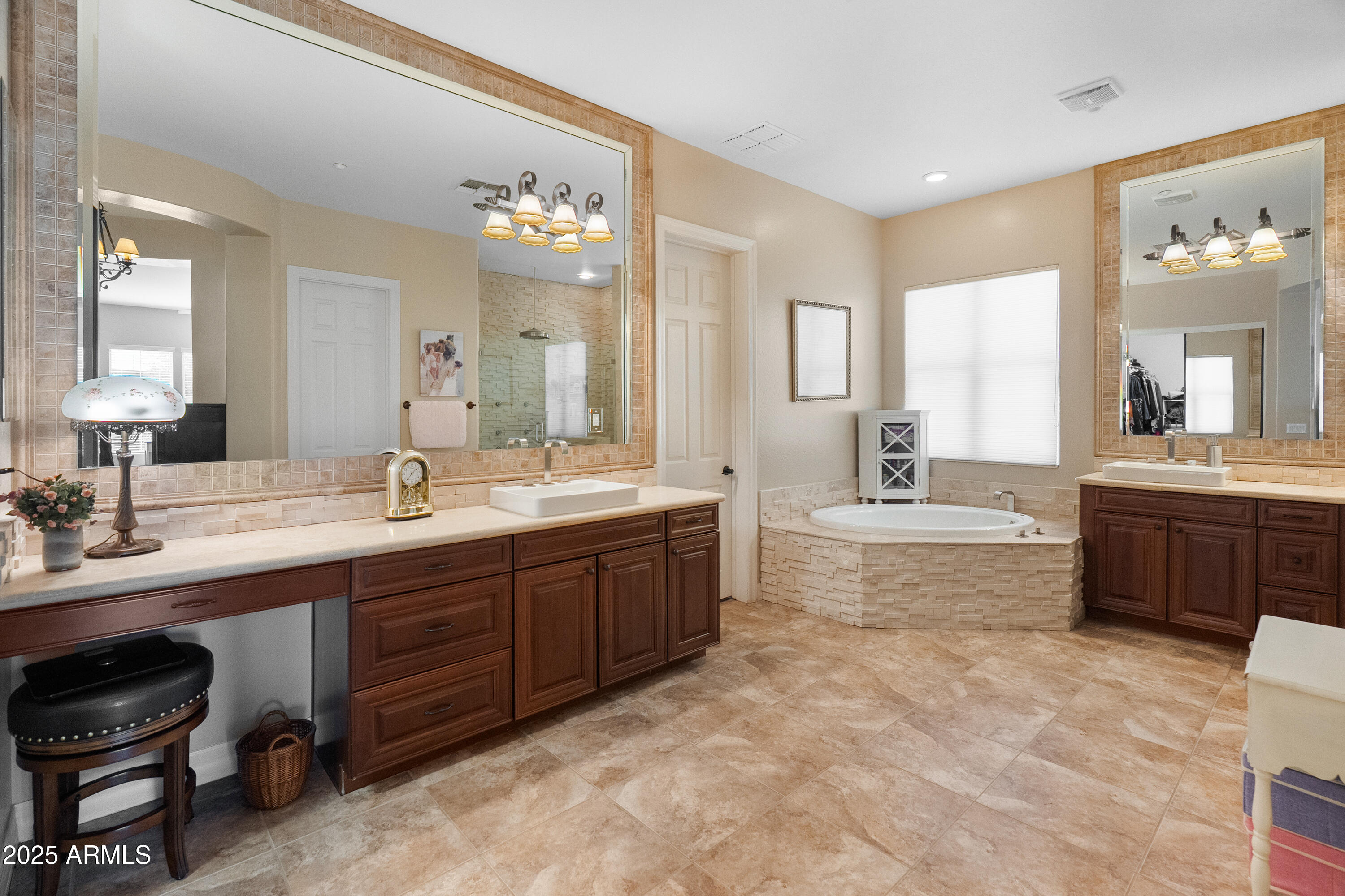 9249 E Desert Arroyos Street