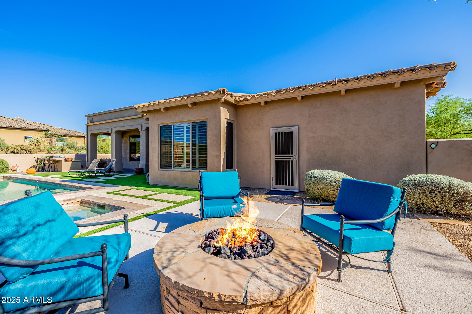 10934 E LA VERNA Way