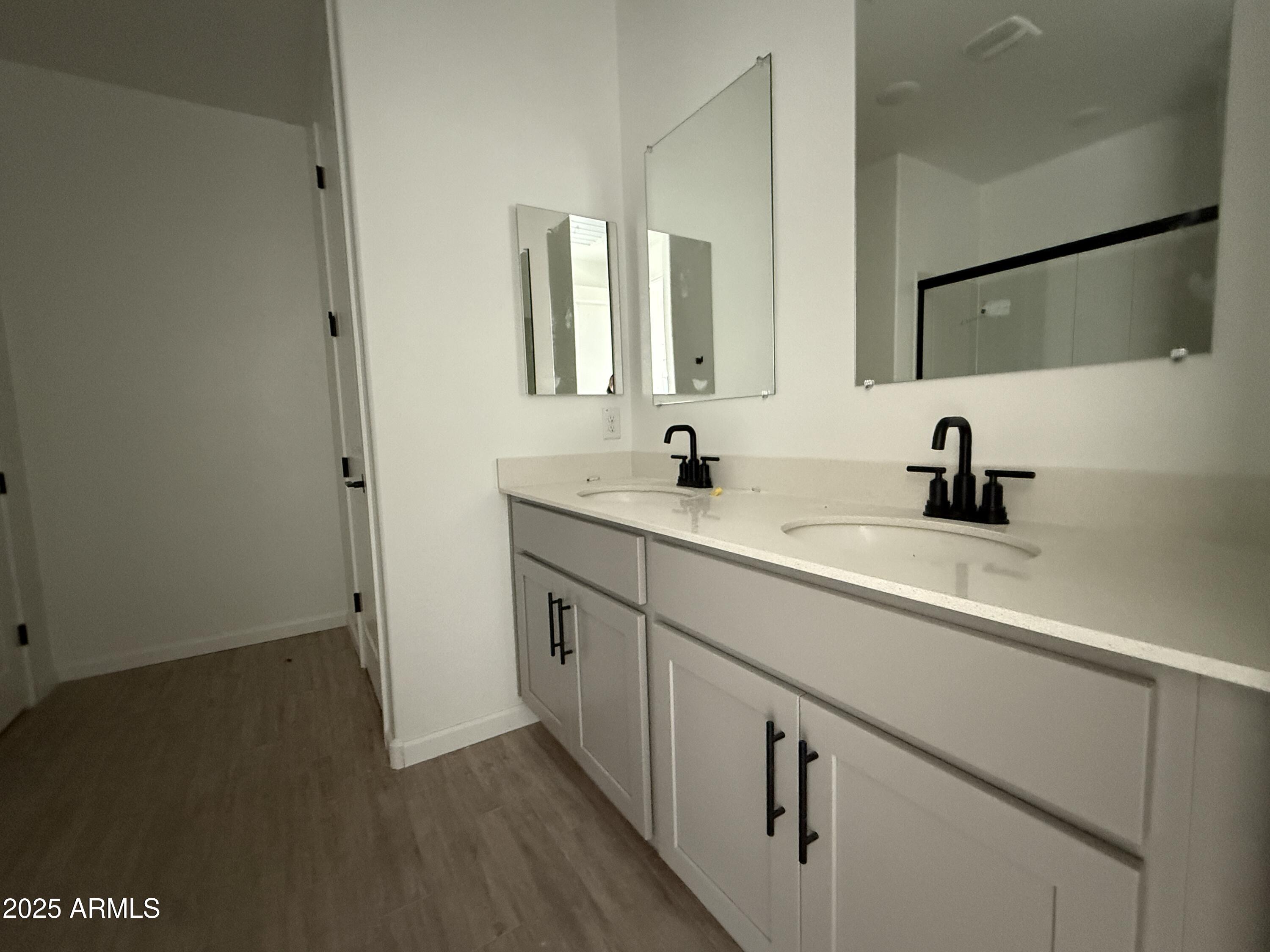 9539 W PARKWAY Drive