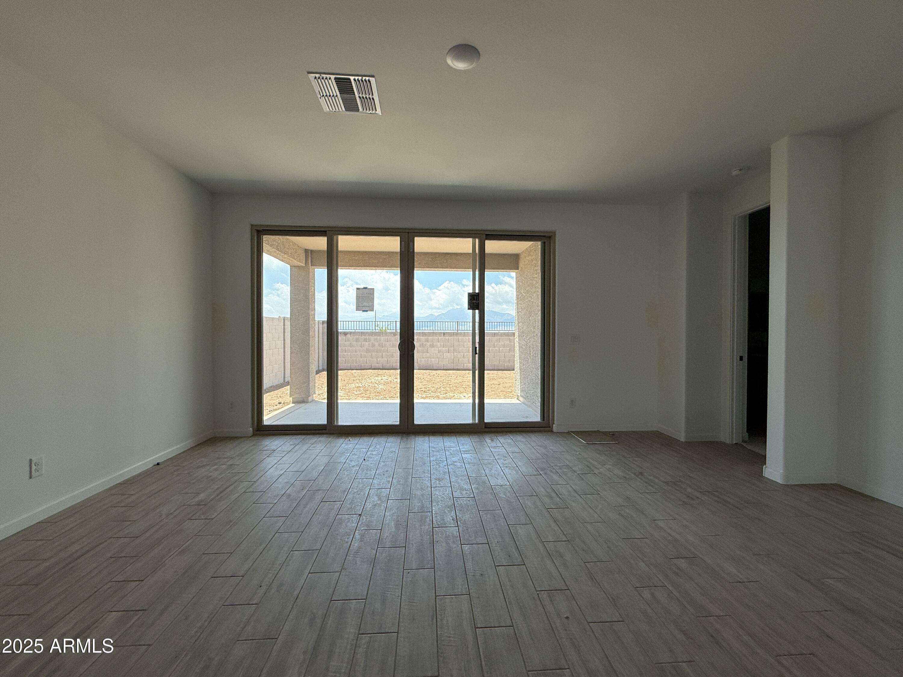 9539 W PARKWAY Drive