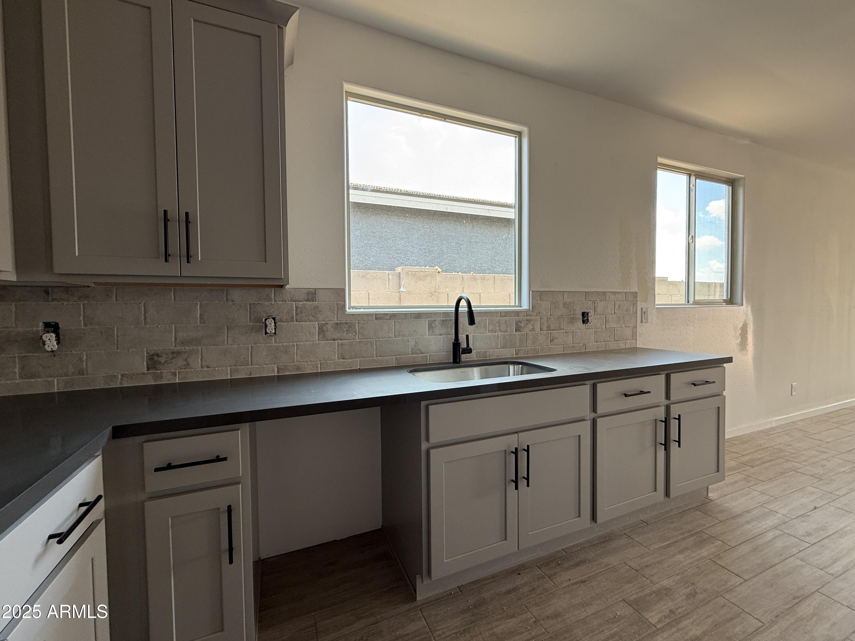 9539 W PARKWAY Drive