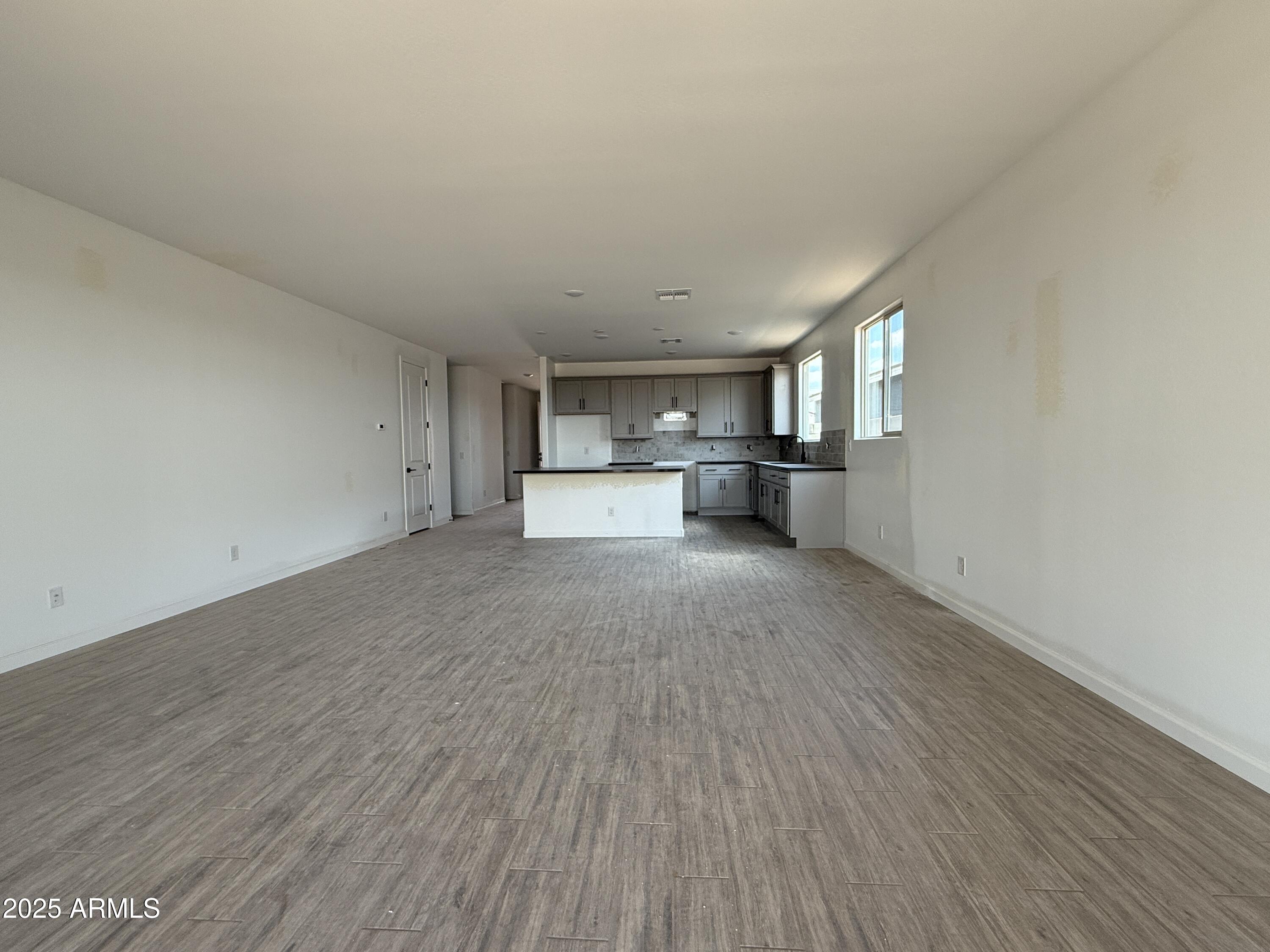 9539 W PARKWAY Drive