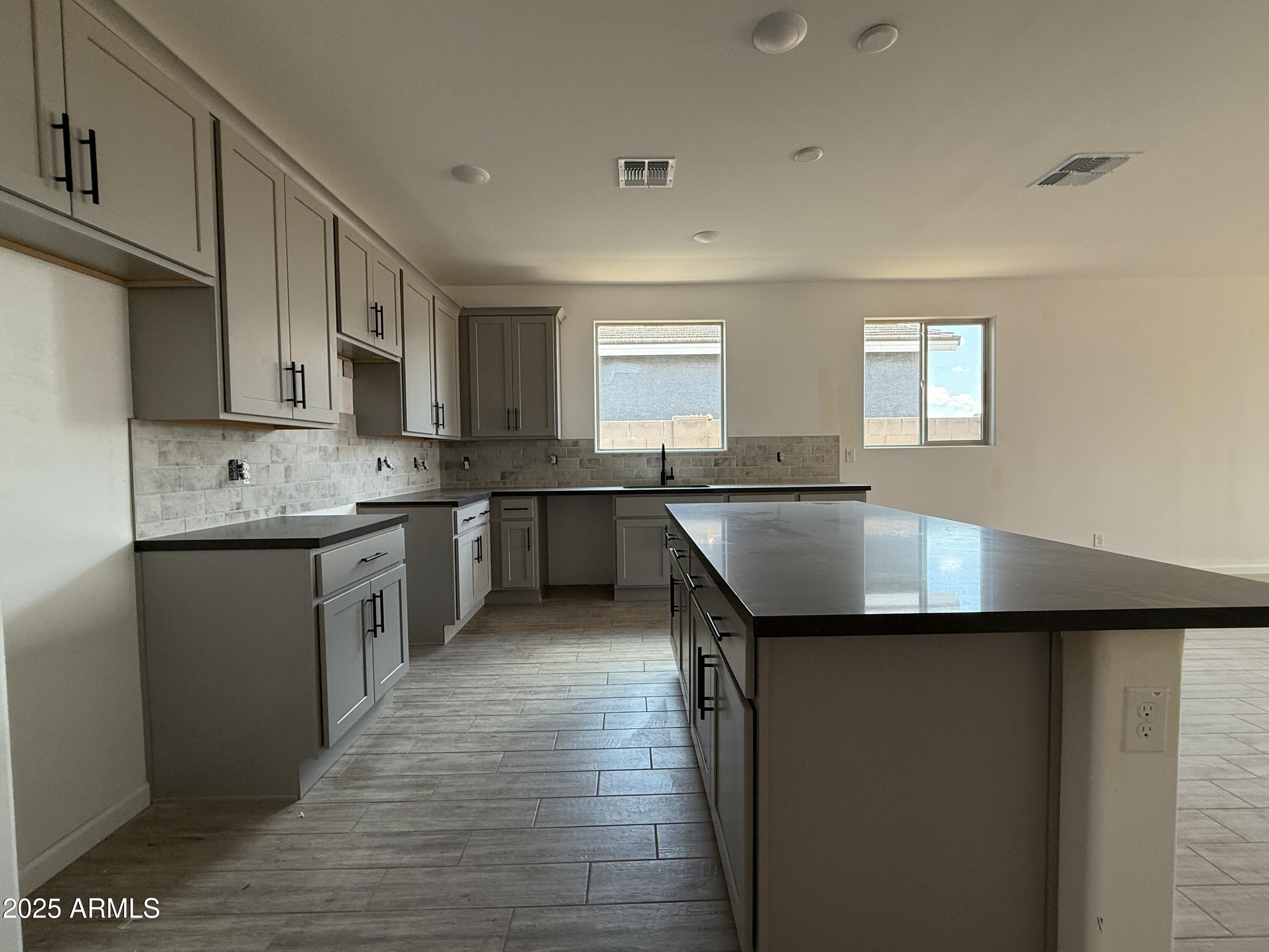 9539 W PARKWAY Drive