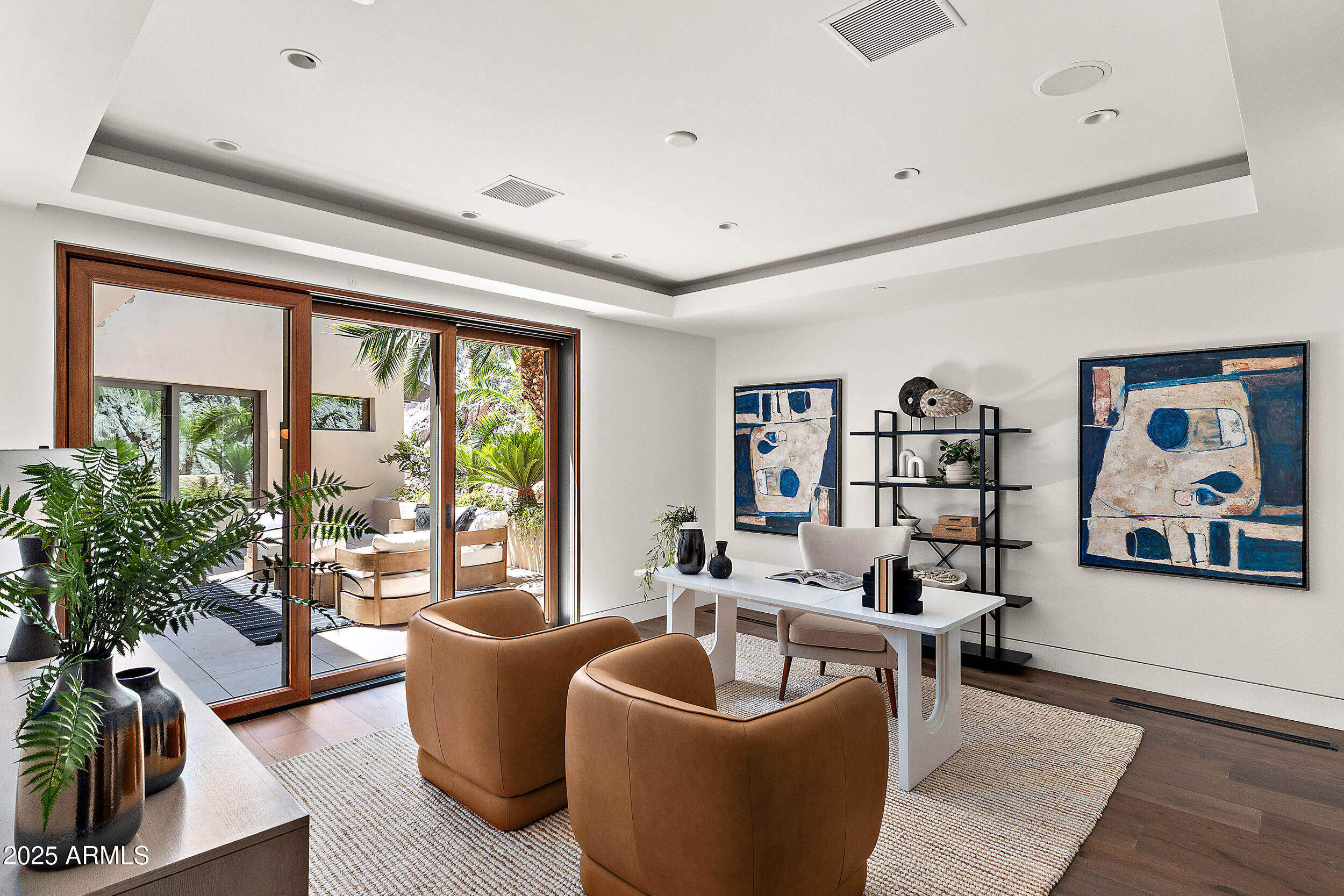 4536 E FOOTHILL Drive