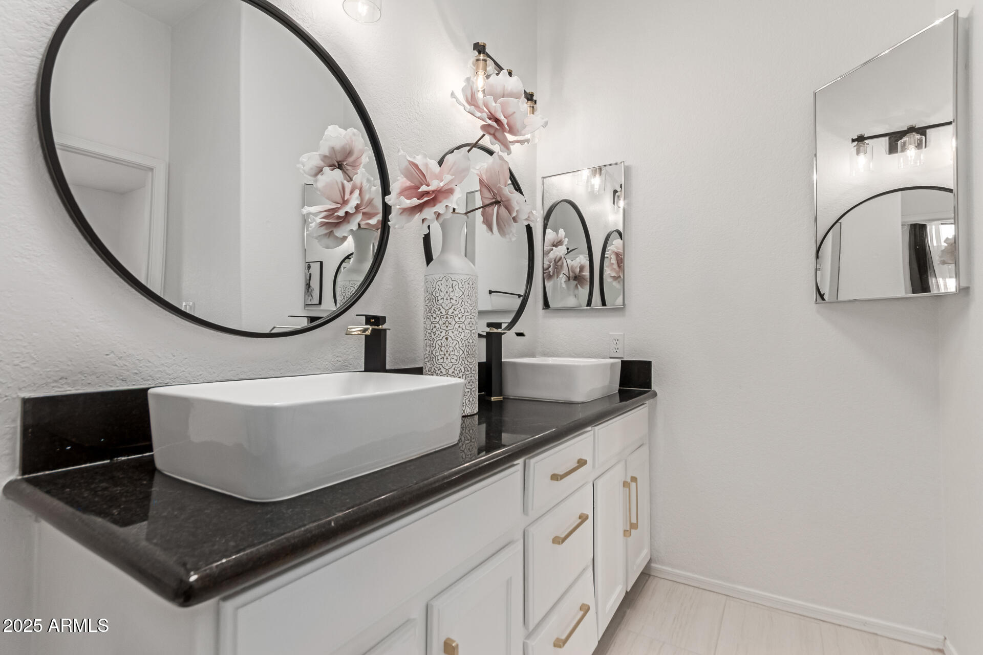 7006 E Jensen Street, 40