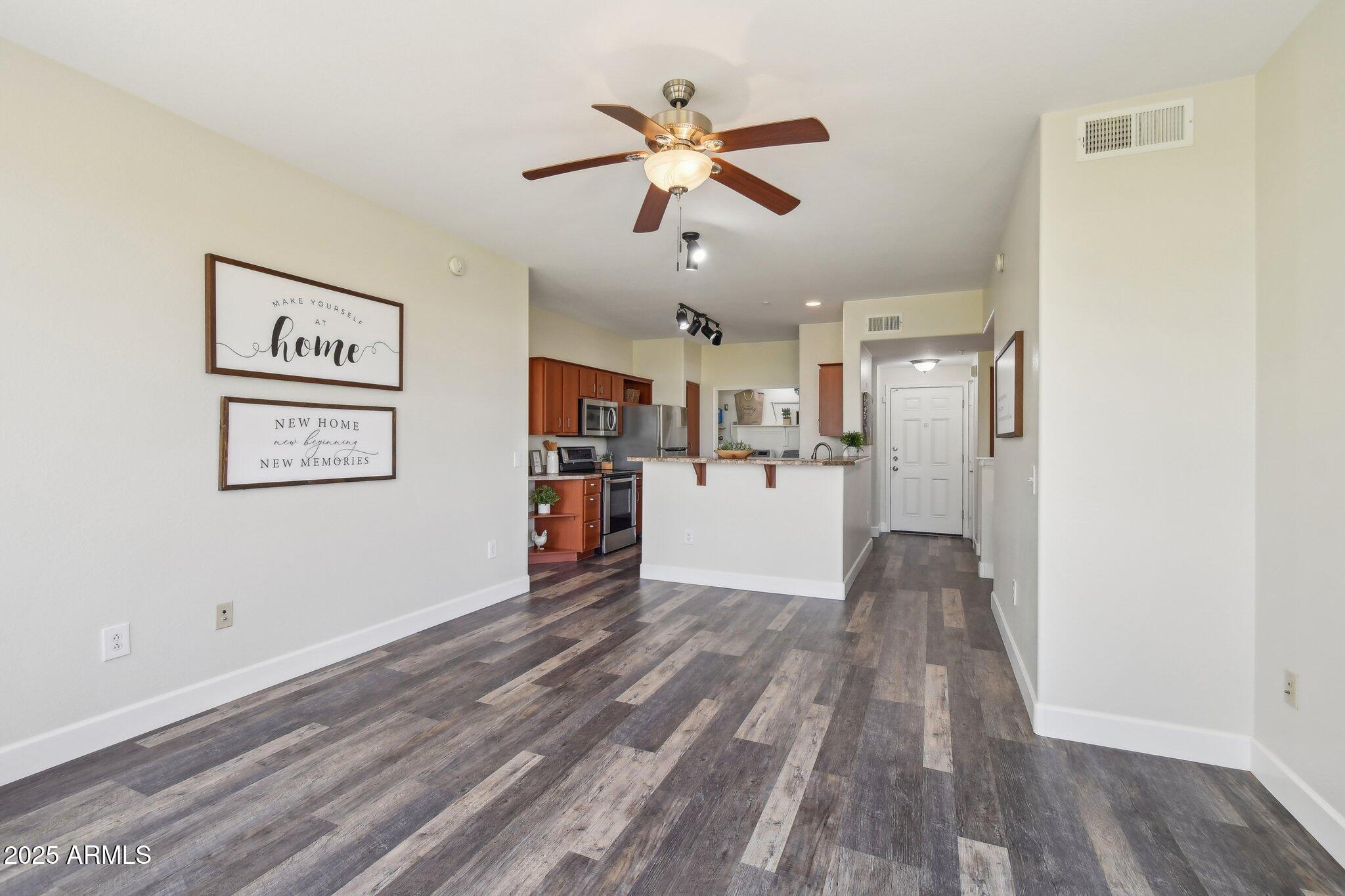 9820 N Central Avenue, 234