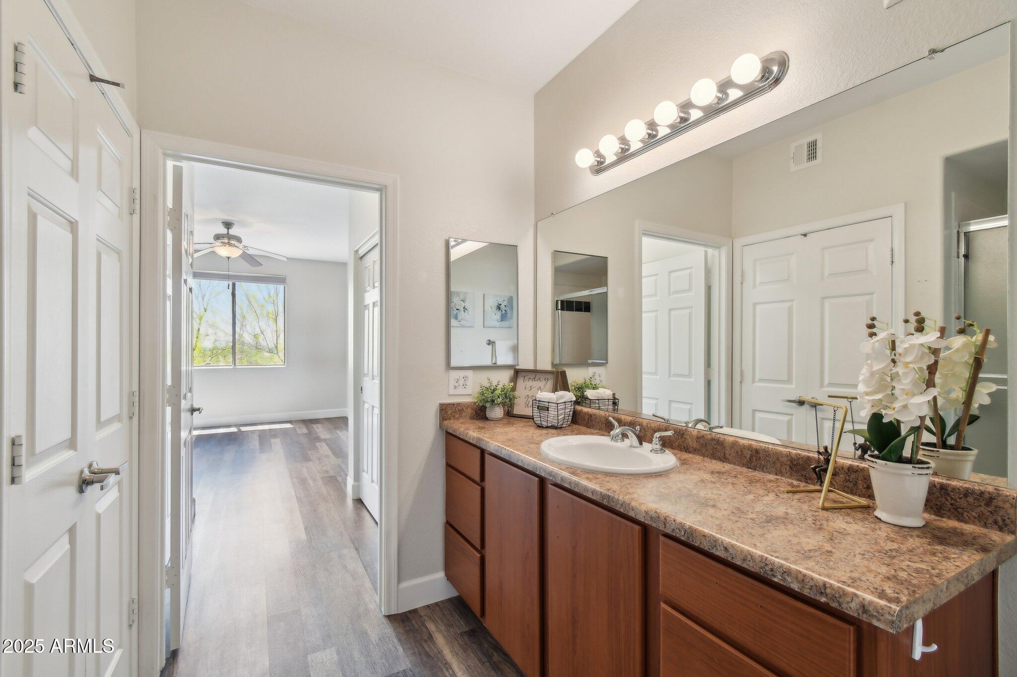 9820 N Central Avenue, 234