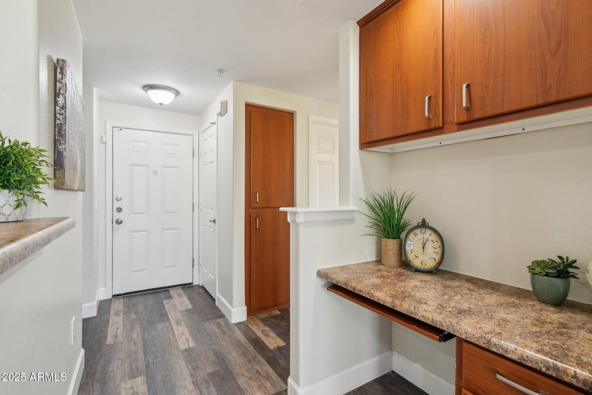 9820 N Central Avenue, 234