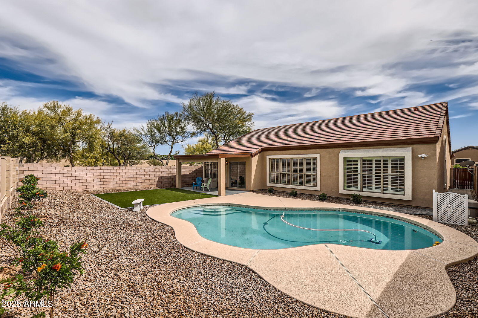 4346 E PRICKLY PEAR Trail