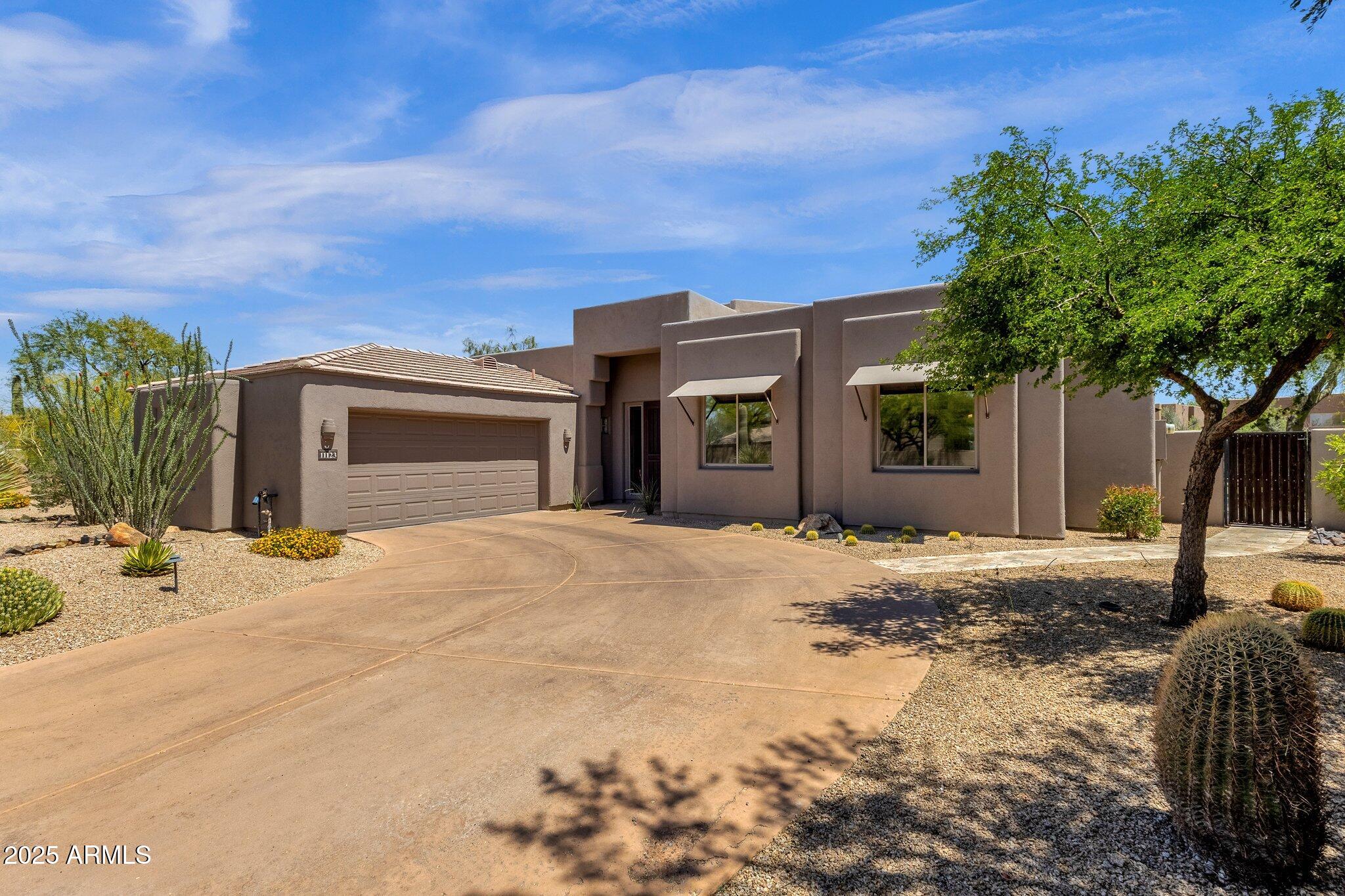 11123 E MONUMENT Drive