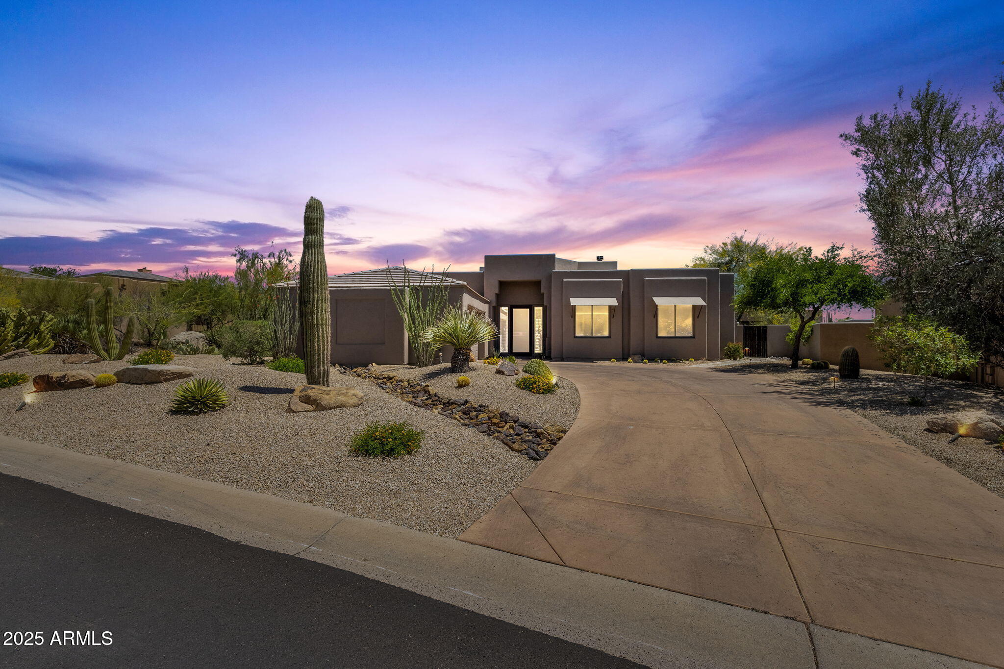 11123 E MONUMENT Drive