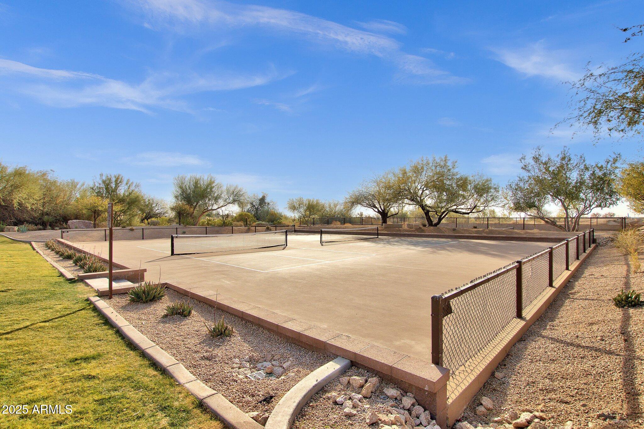 11123 E MONUMENT Drive