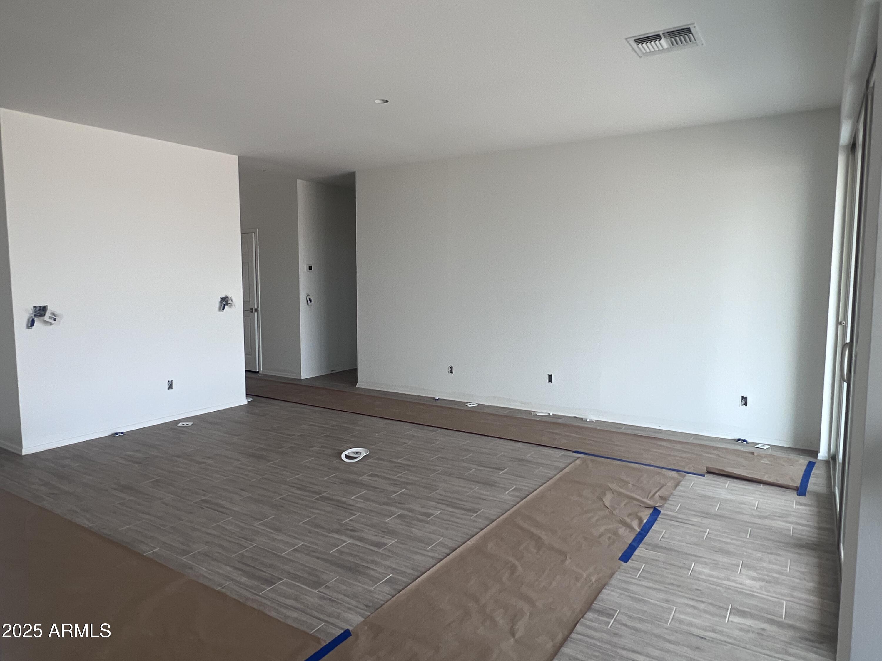 24113 W BOWKER Street