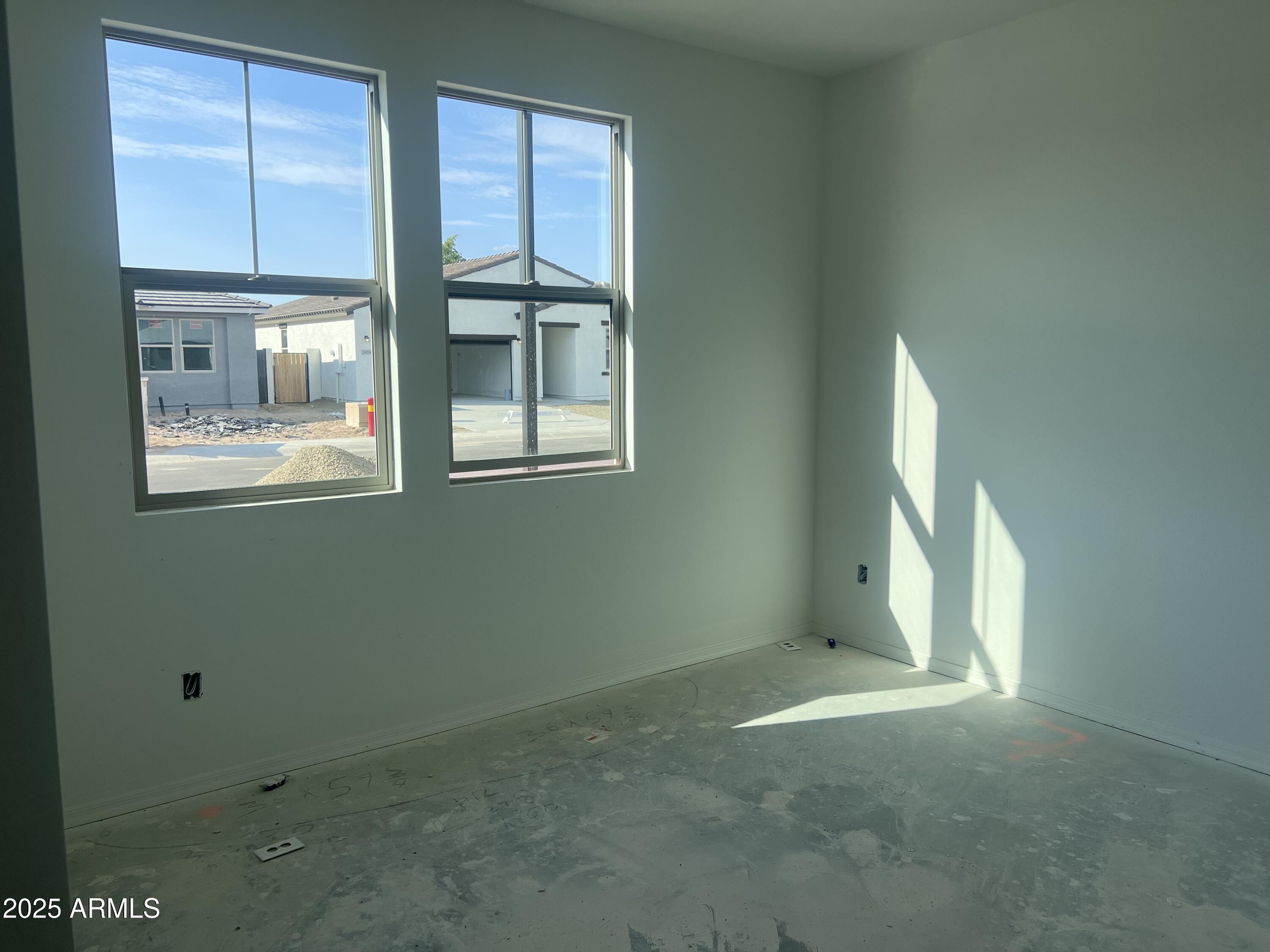 24113 W BOWKER Street