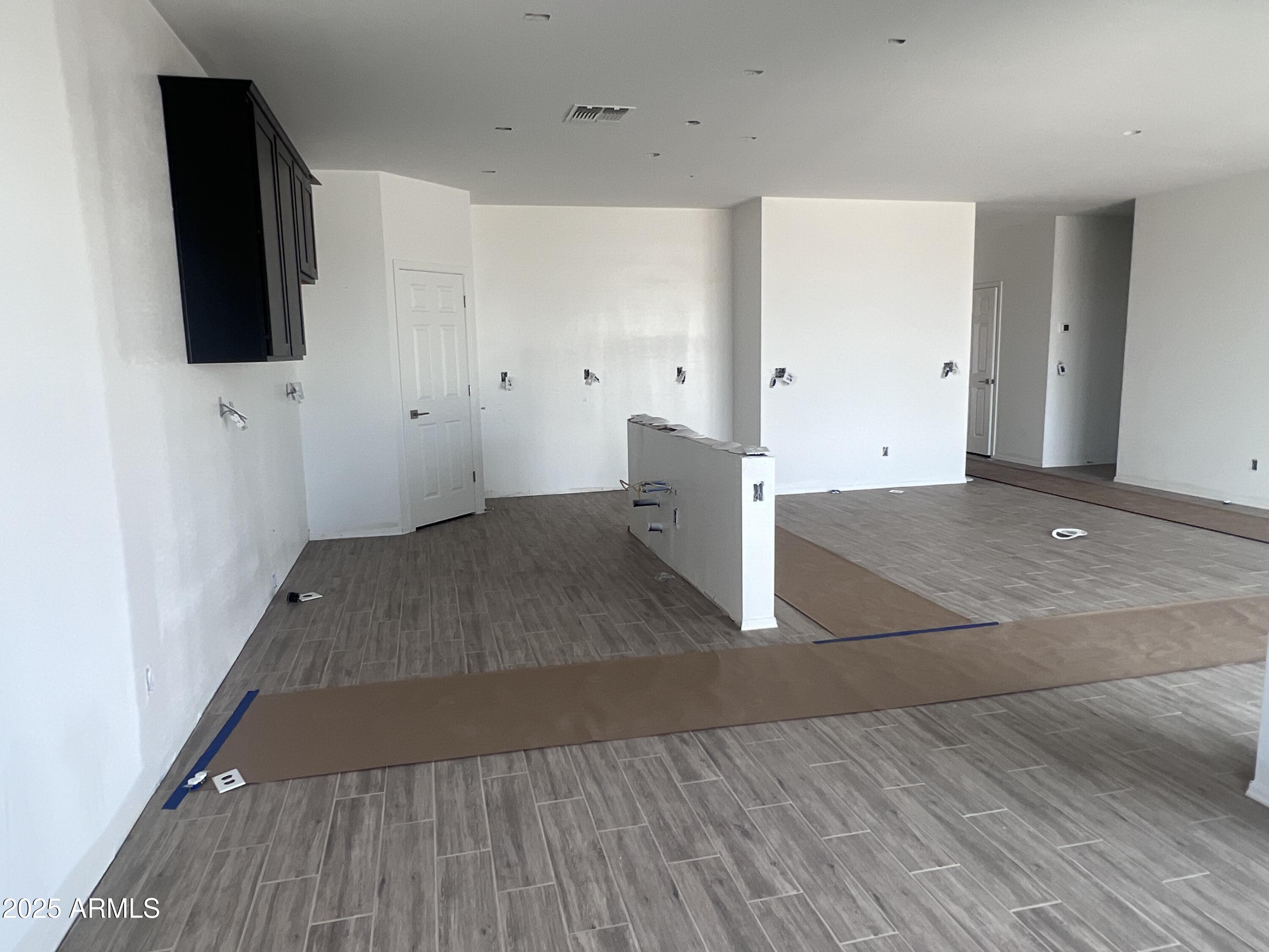 24113 W BOWKER Street