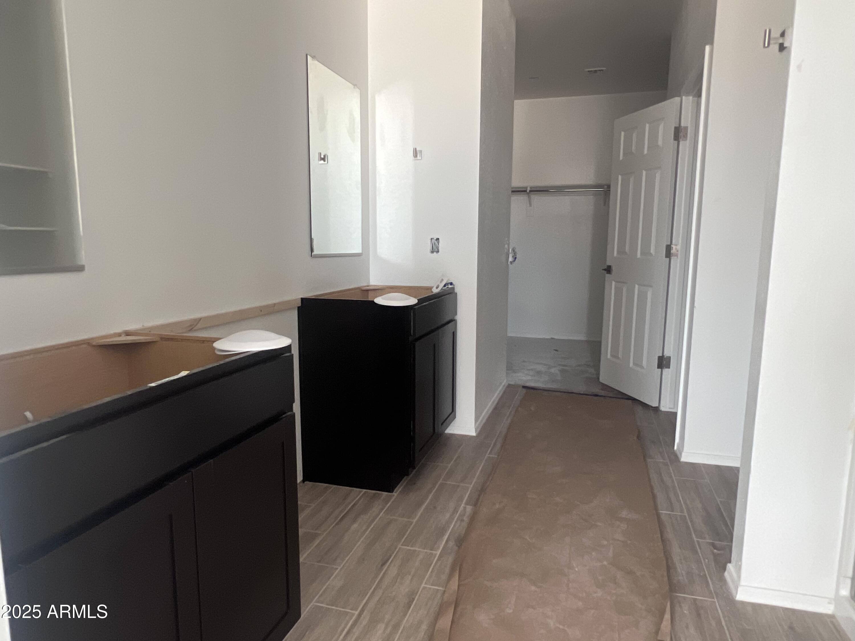 24113 W BOWKER Street