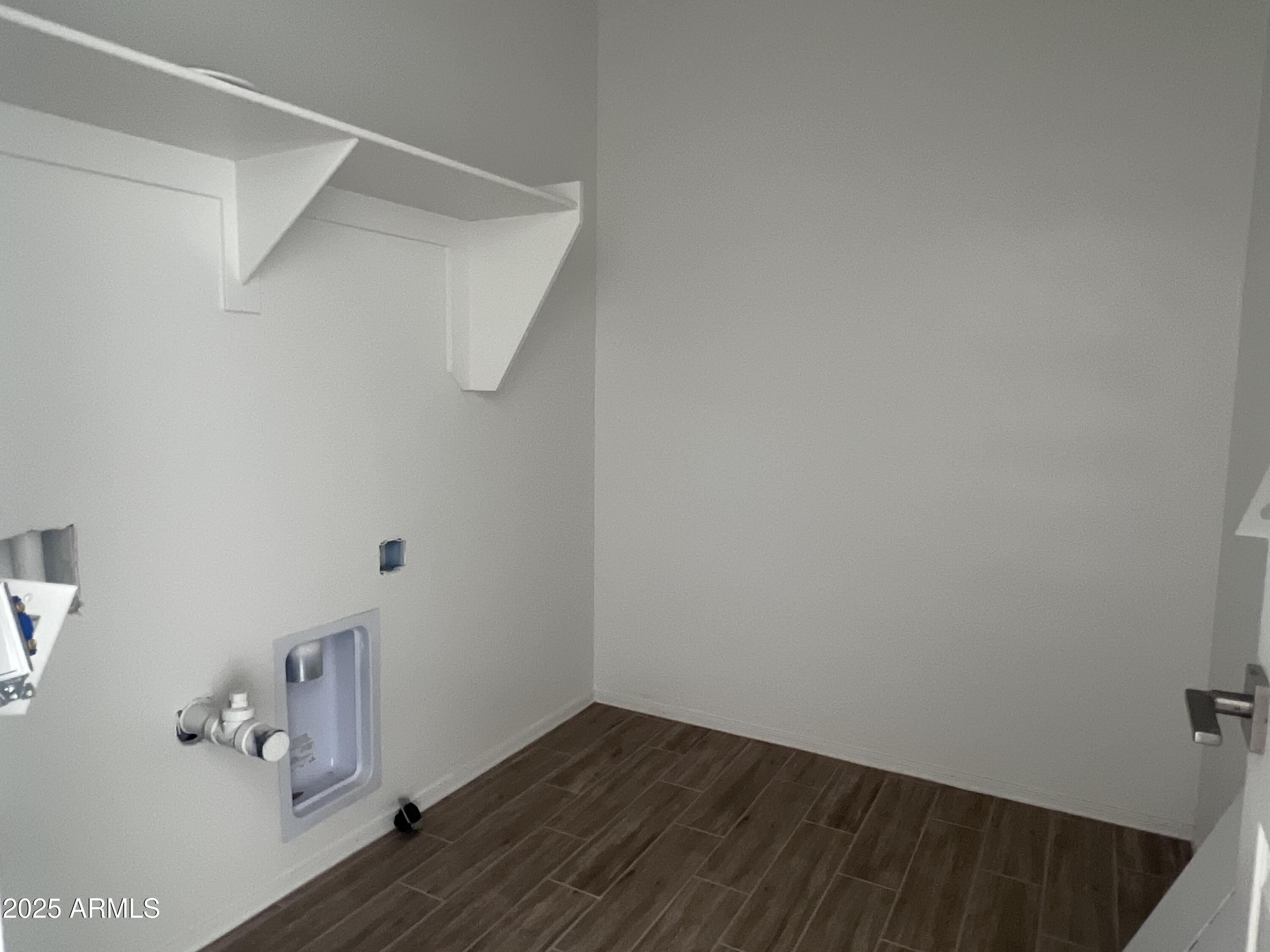 24113 W BOWKER Street