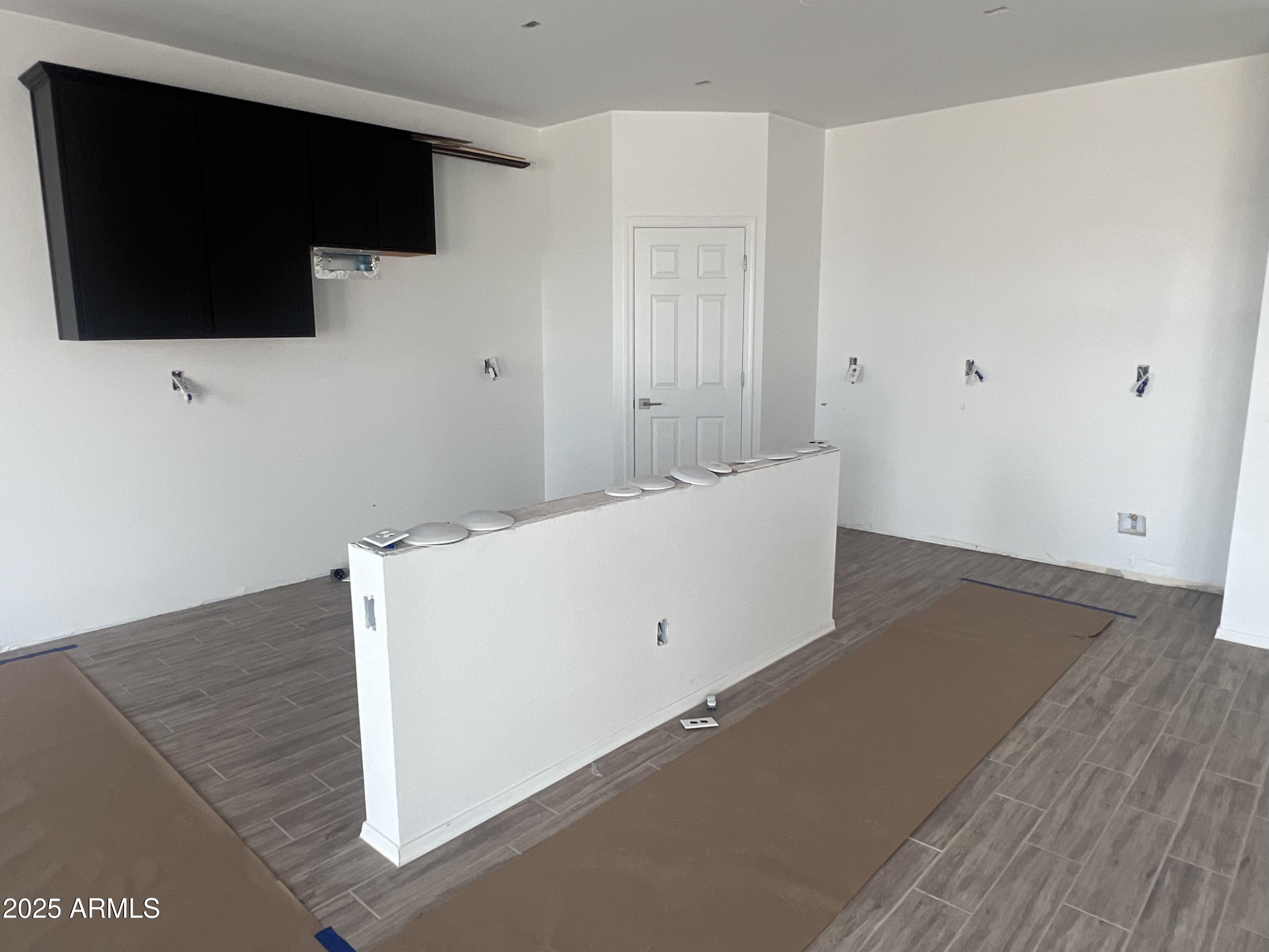 24113 W BOWKER Street