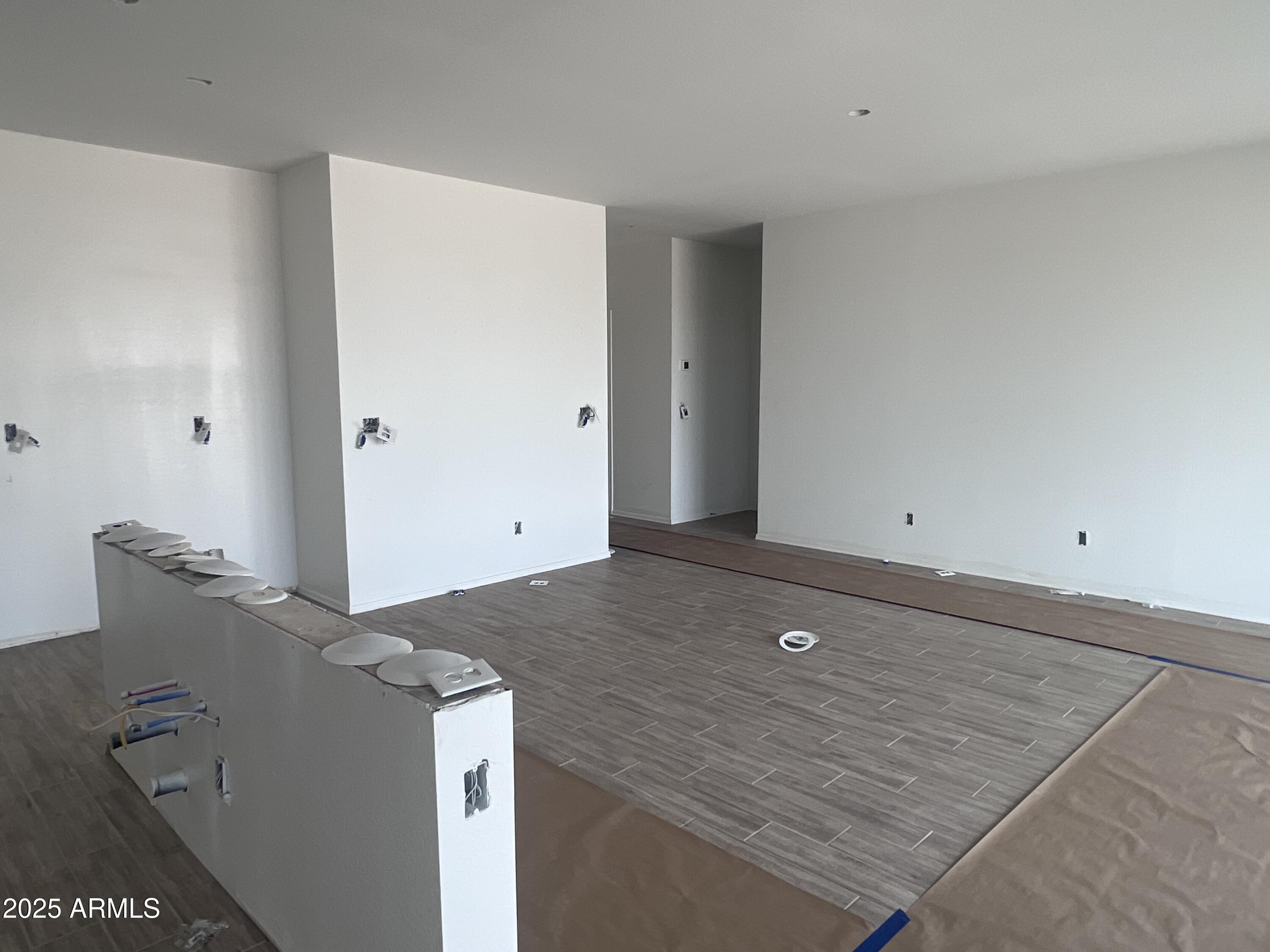 24113 W BOWKER Street