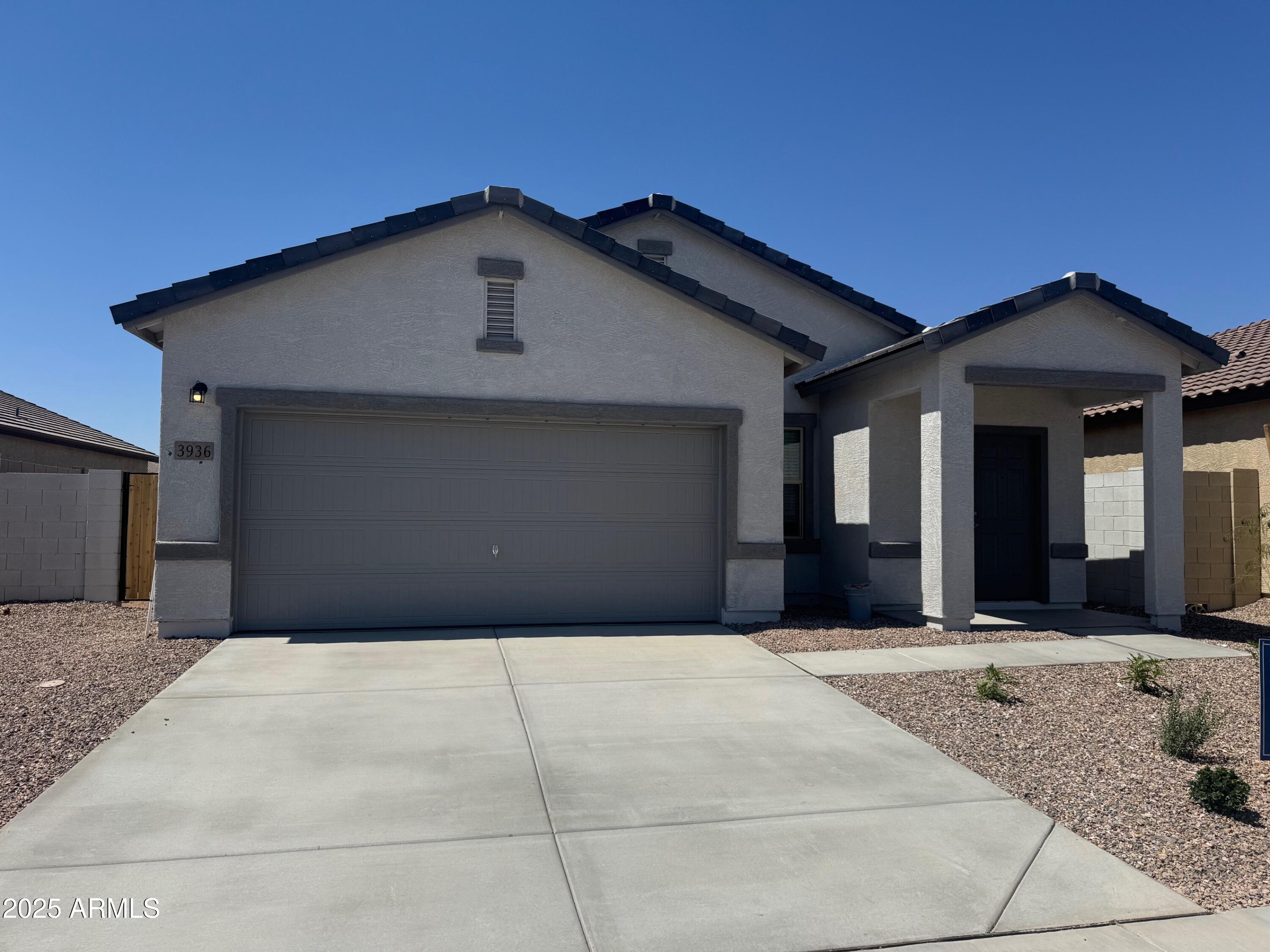 3936 E San Jose Street