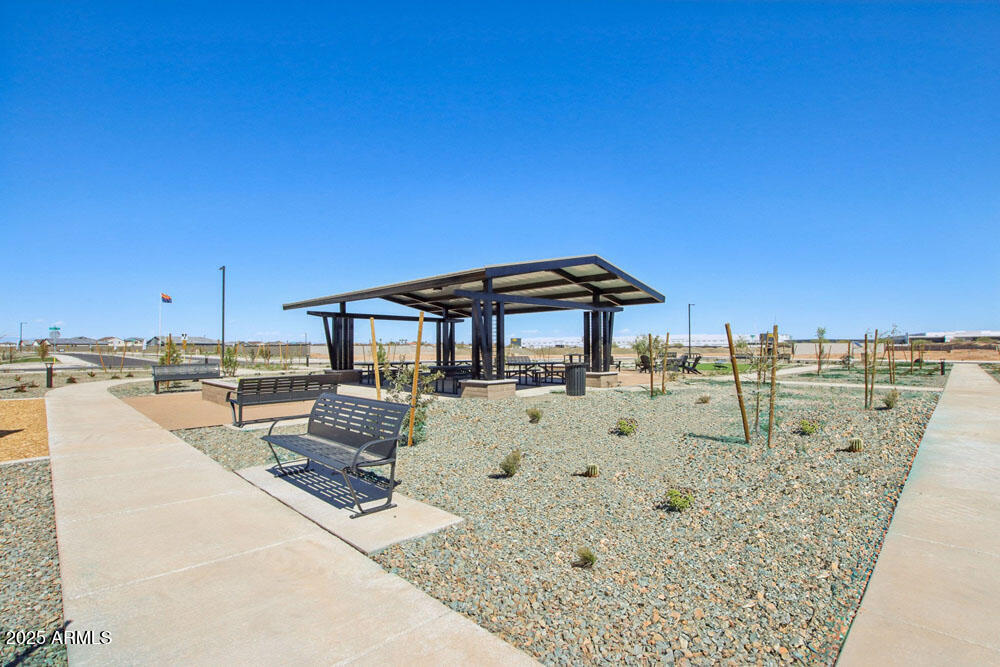 15792 W BERYL Avenue