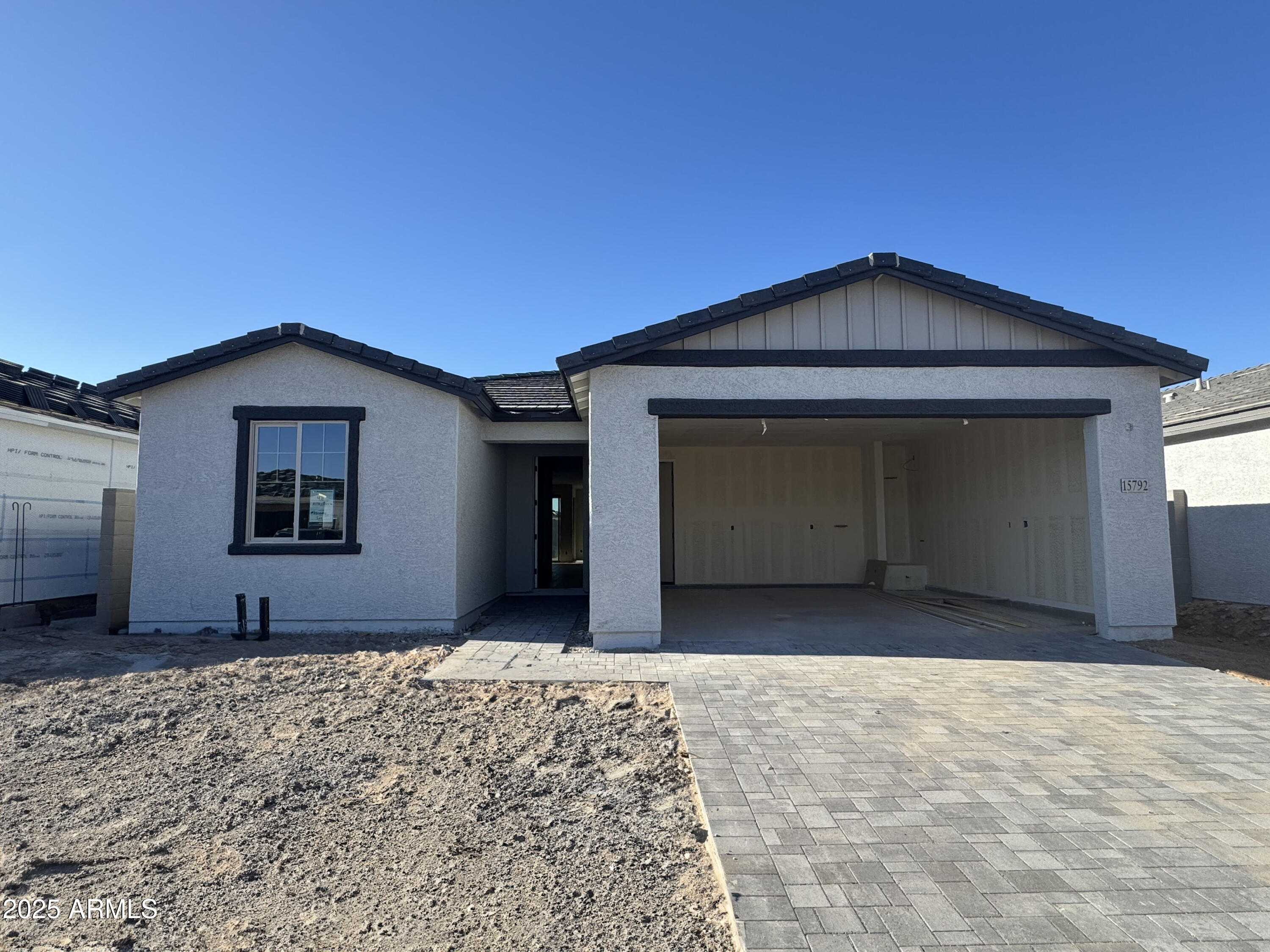 15792 W BERYL Avenue