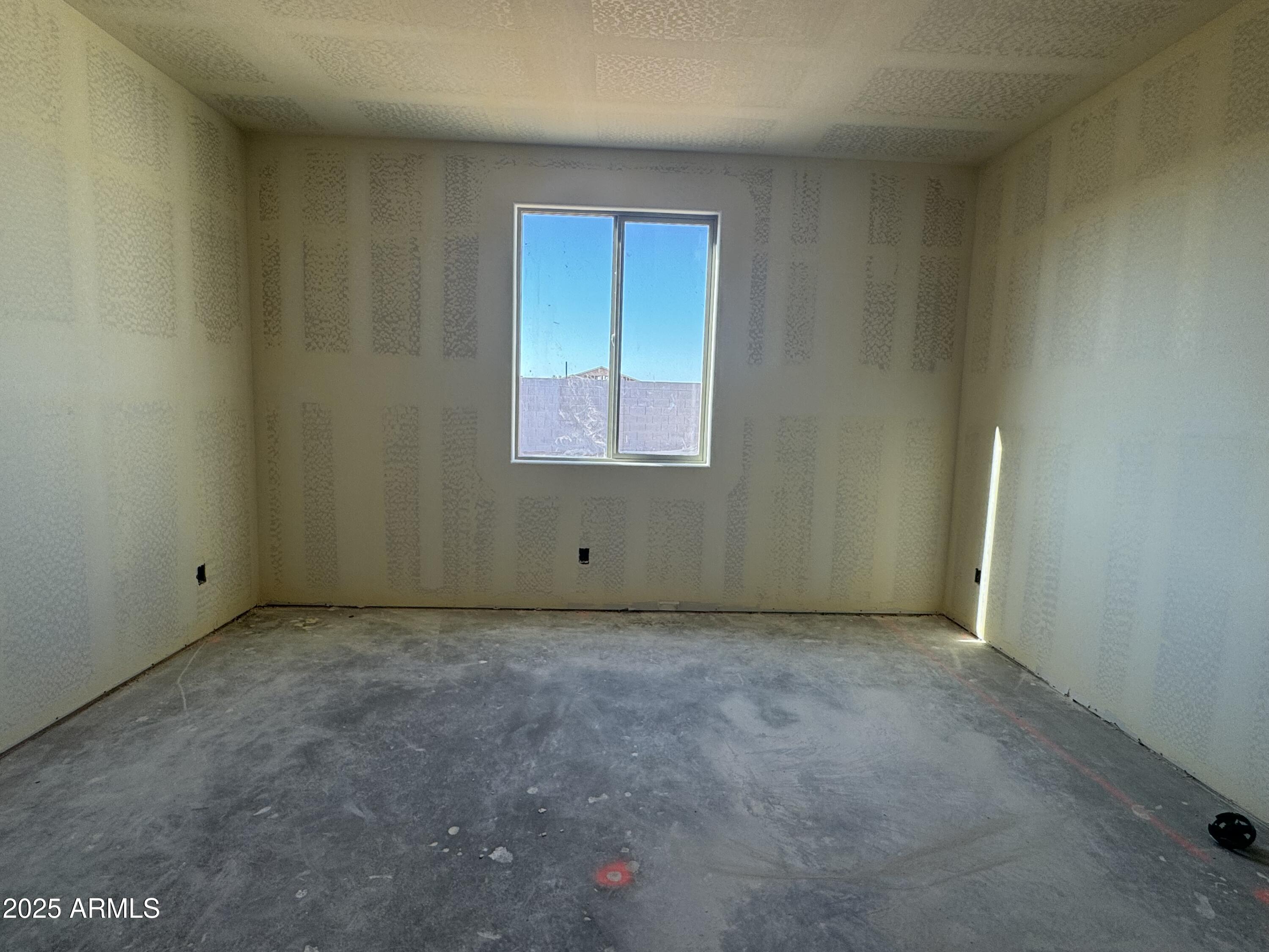 15792 W BERYL Avenue