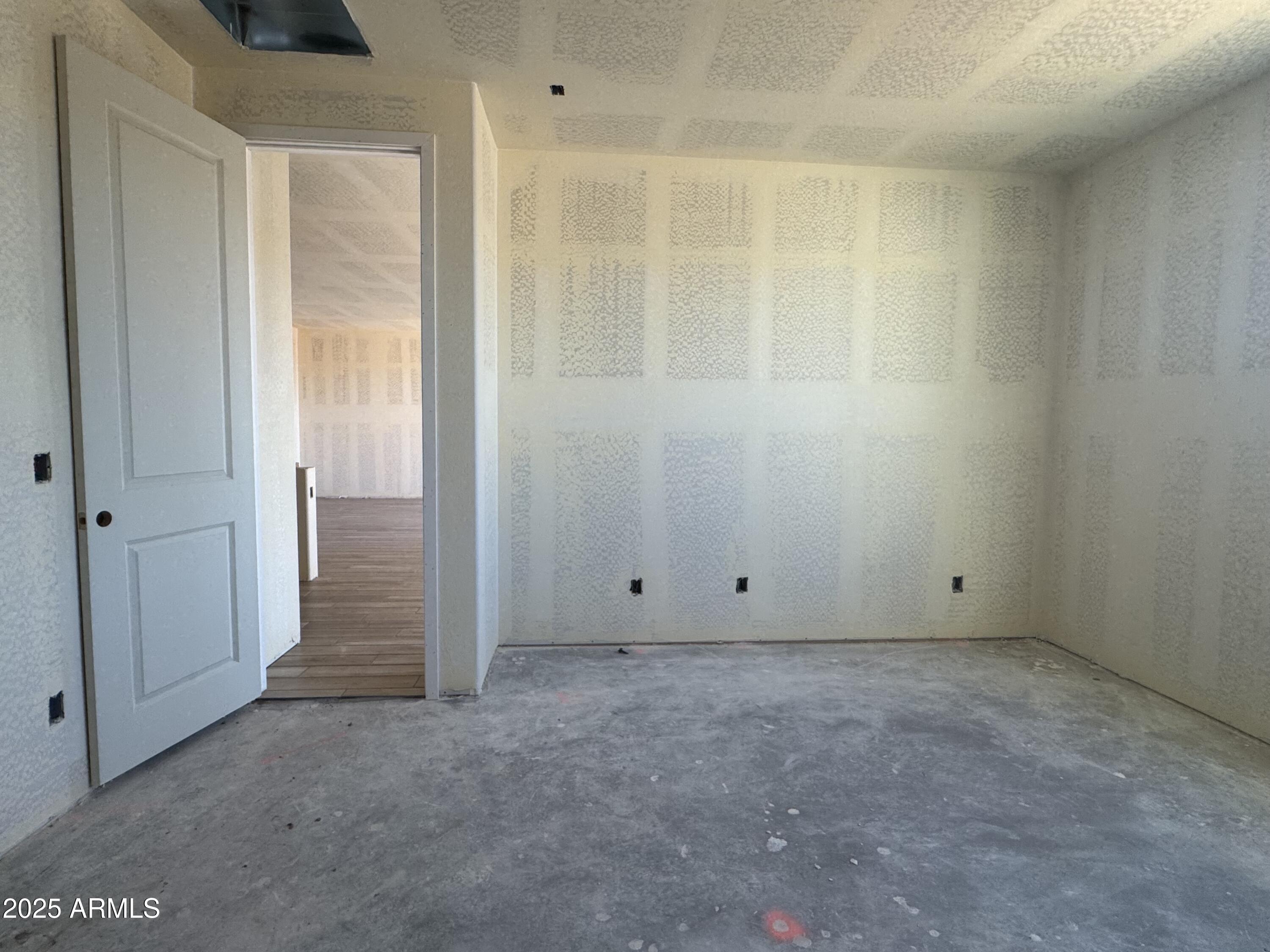 15792 W BERYL Avenue