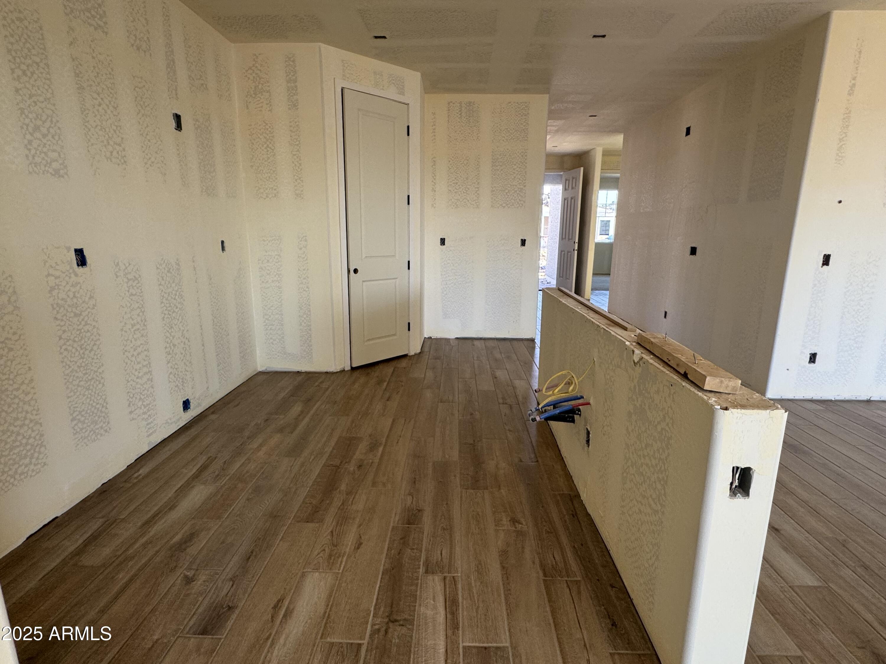 15792 W BERYL Avenue