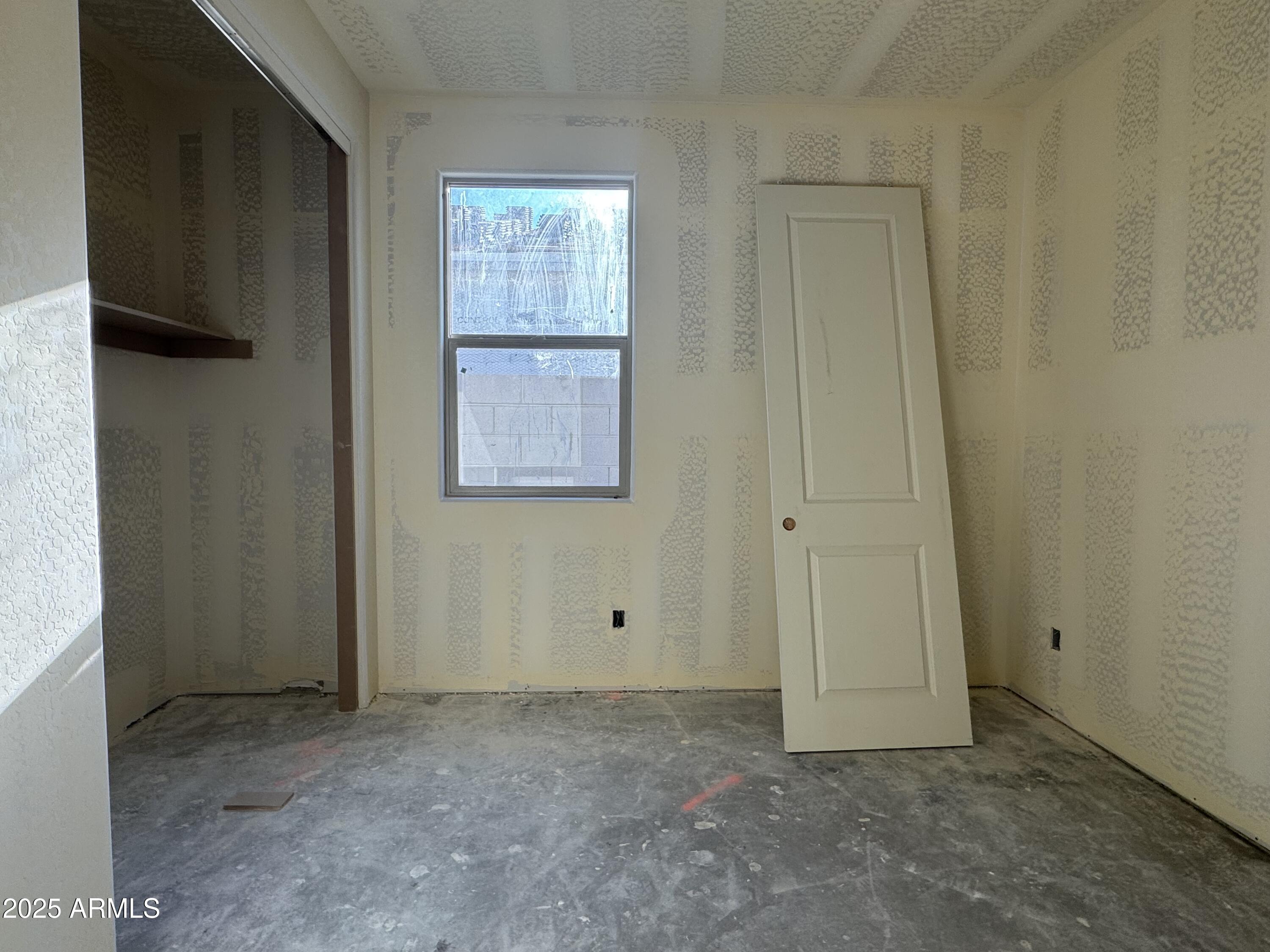 15792 W BERYL Avenue