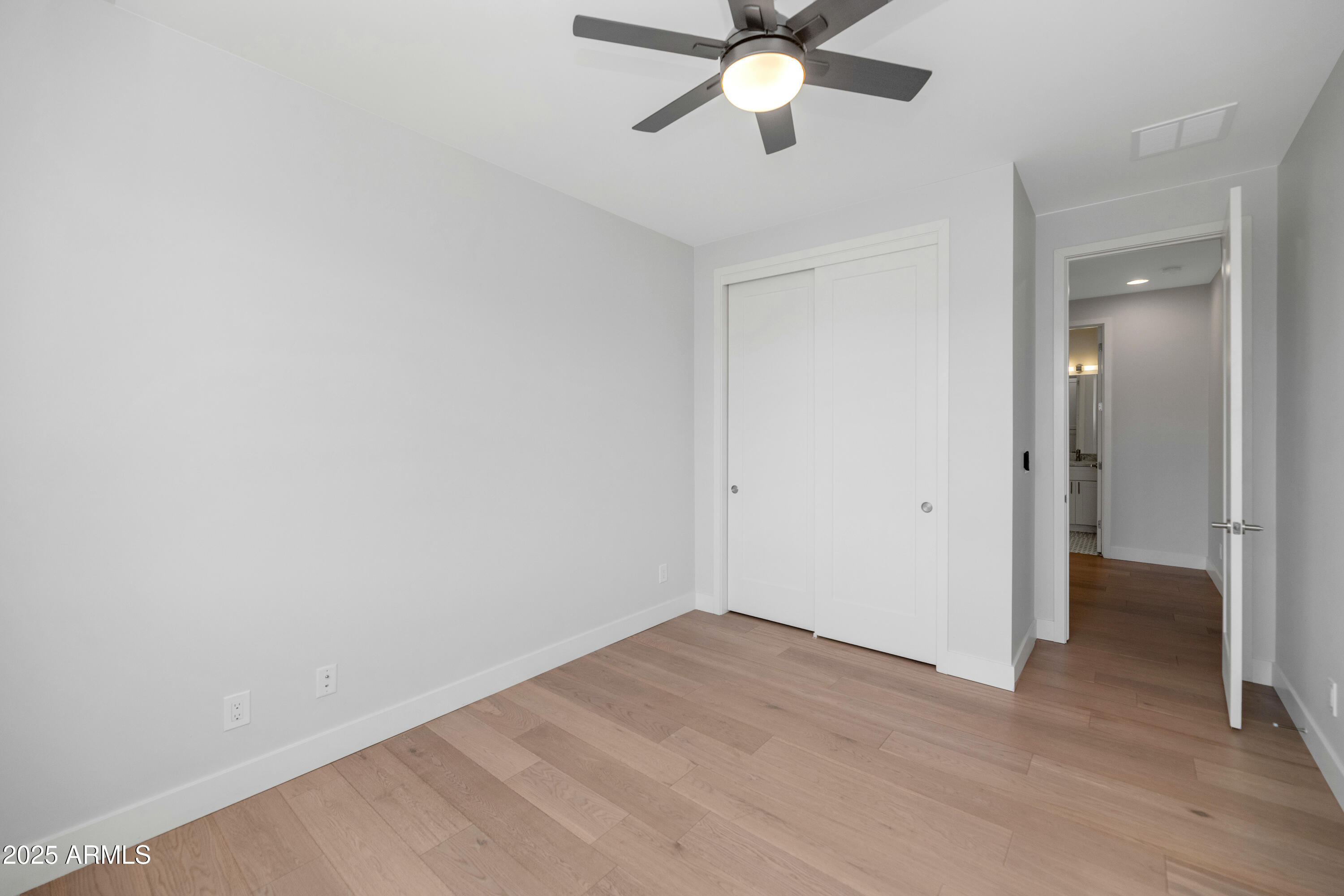 3720 N 40TH Place
