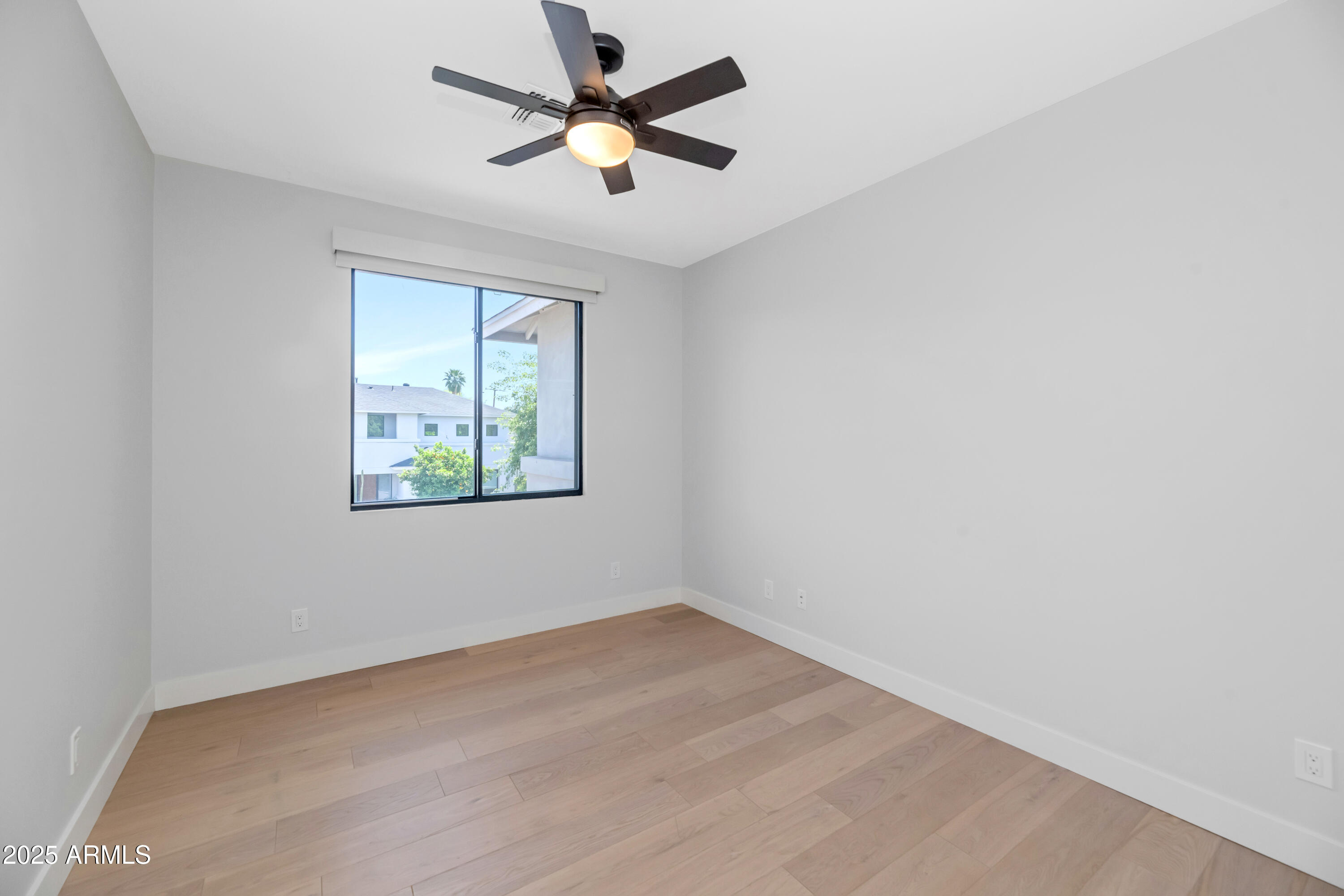 3720 N 40TH Place