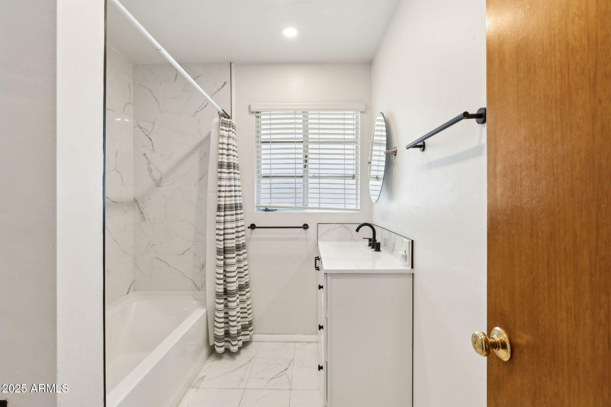 4219 E CATALINA Drive