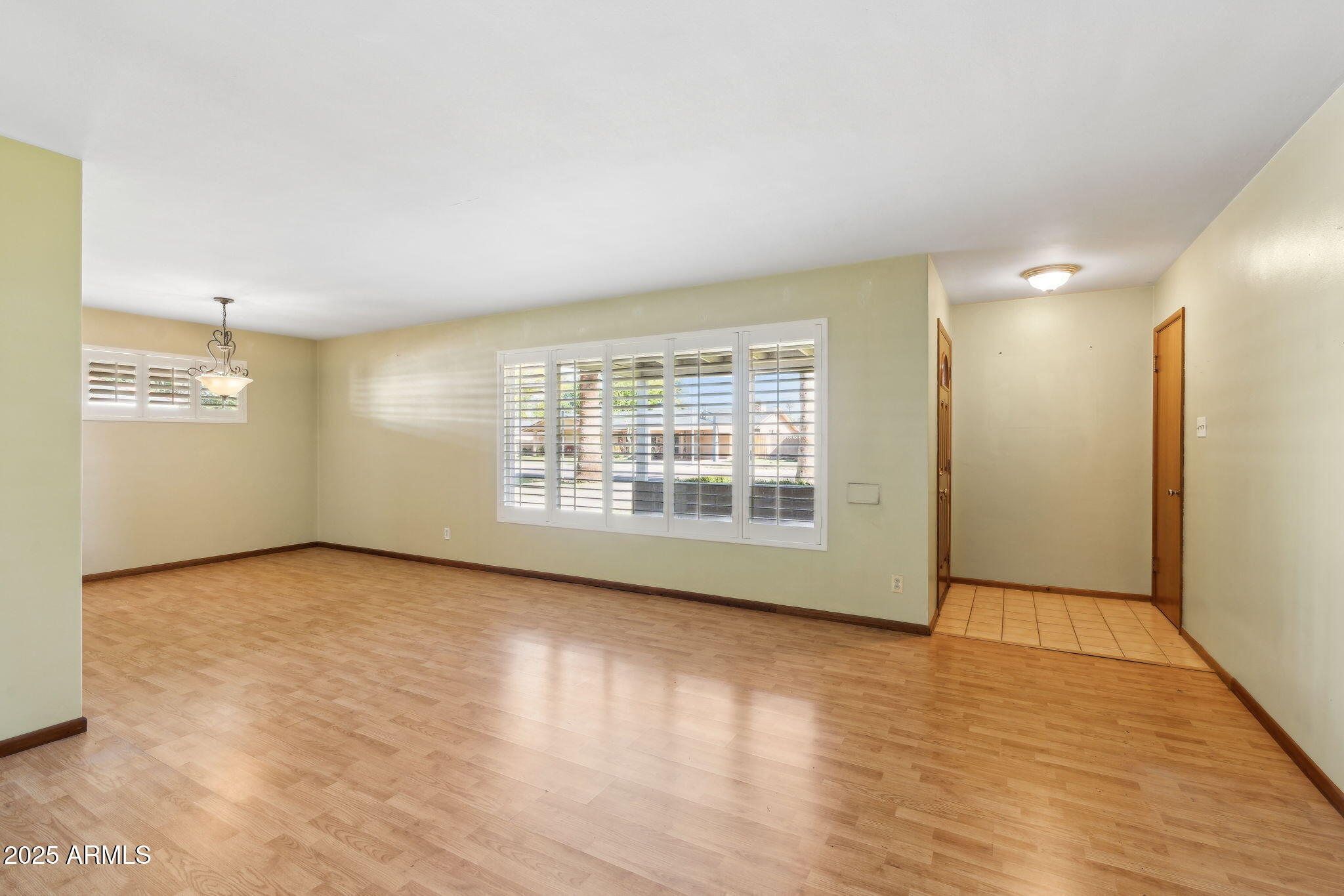 4219 E CATALINA Drive