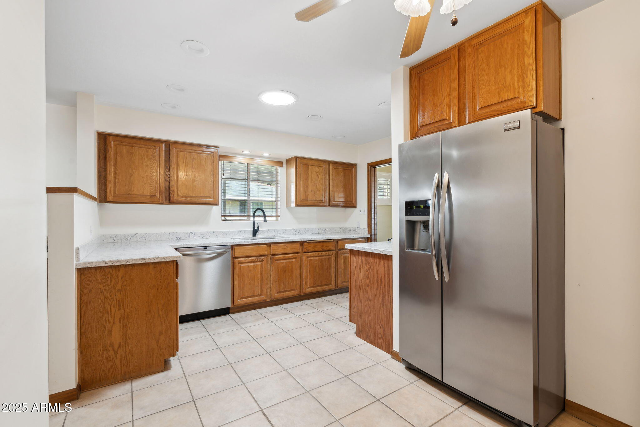 4219 E CATALINA Drive